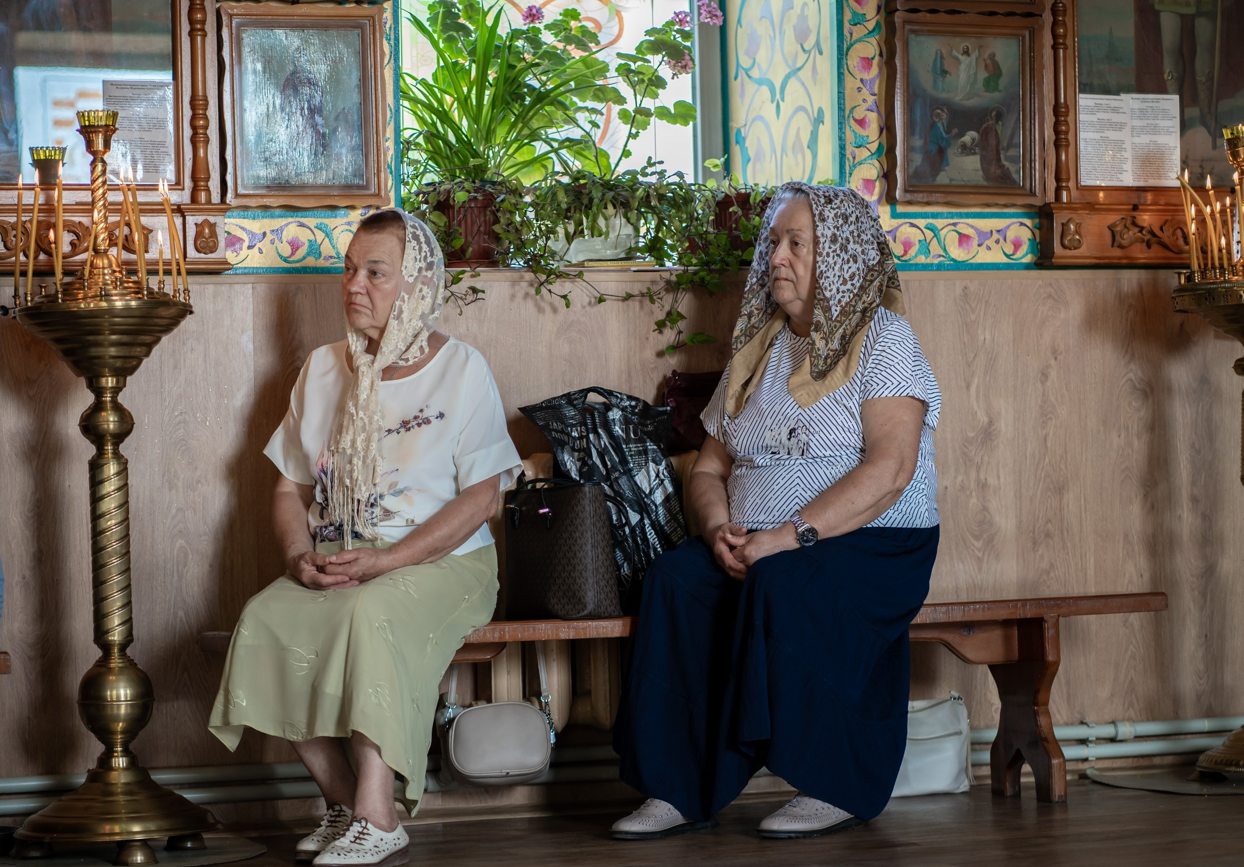 Праздник в честь иконы Казанской в Никольском храме, г. Первомайск ЛНР. Фотограф Таинств Луганск