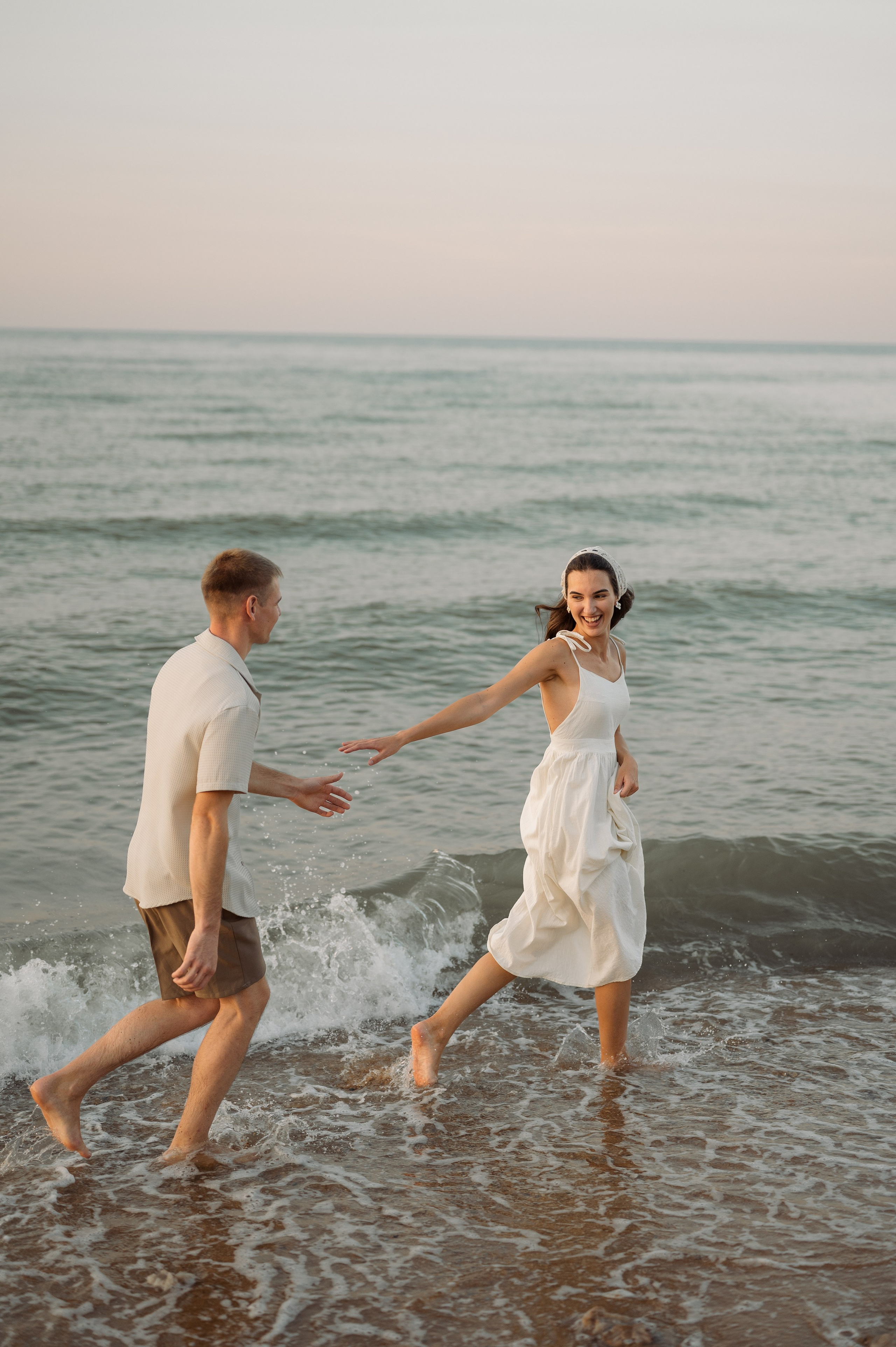 Предсвадебная съёмка на море🌊. Свадебный и семейный фотограф в Краснодаре Алина Мельник