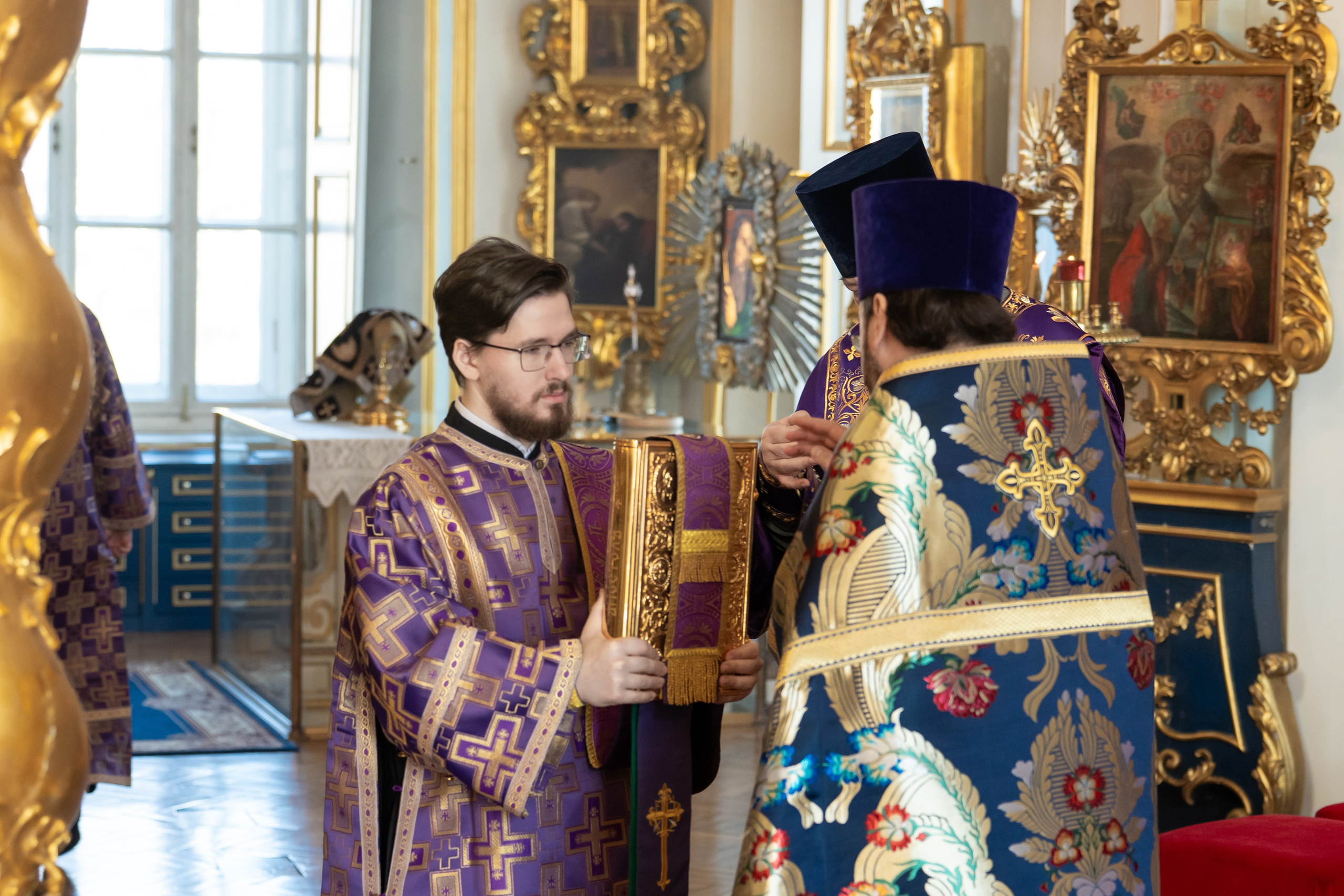 Неделя 4-я Великого поста, прп. Иоанна Лествичника. Святых сорока мучеников, в Севастийском озере мучившихся. НИКОЛО-БОГОЯВЛЕНСКИЙ МОРСКОЙ СОБОР