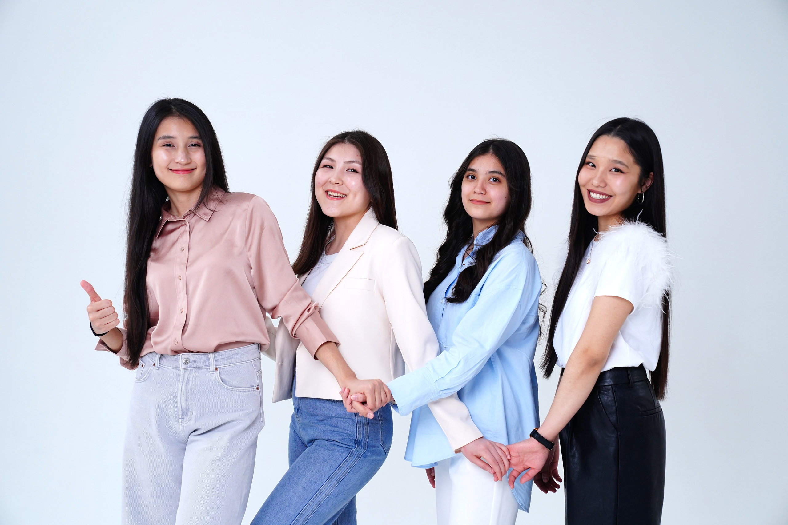 Мелкие группы / старшие классы. MEMENTO.Выпускные альбомы, школьные, юбилейные и другие книги. Ростов-на-Дону