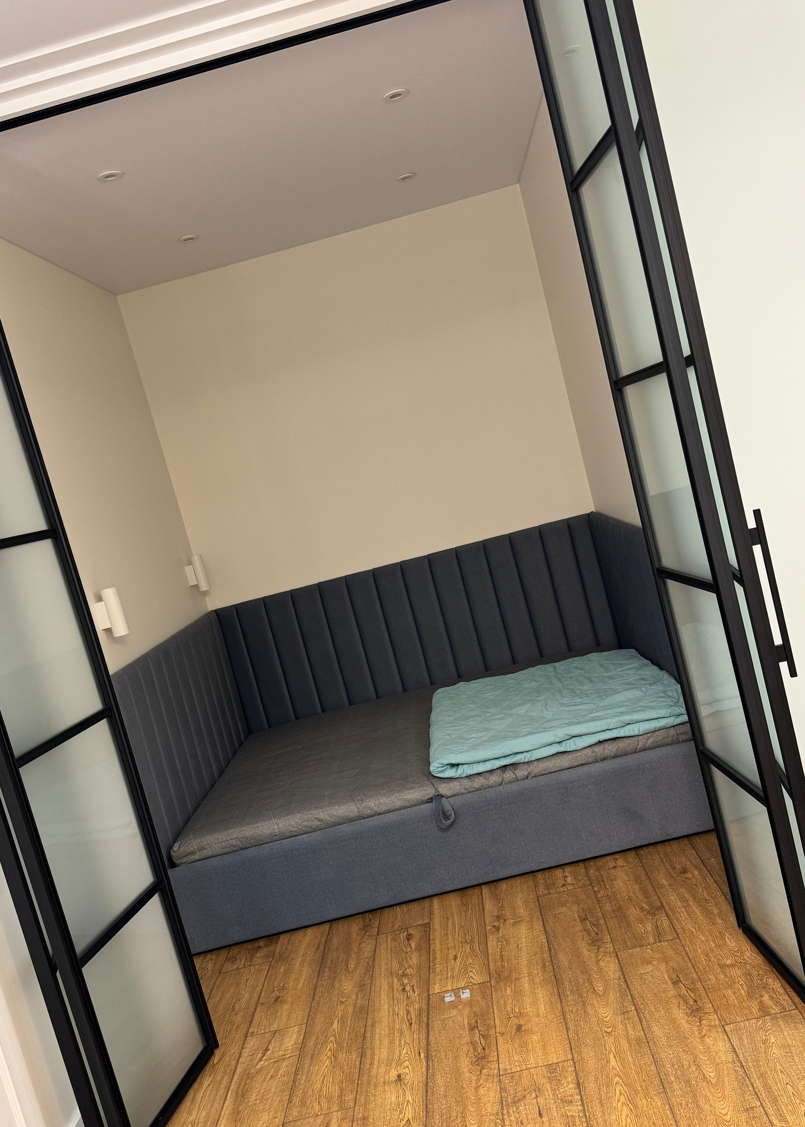 Квартира на Аминьевском 40 м². Ремонты премиум-класса 1 S T . G R E A T . P R O