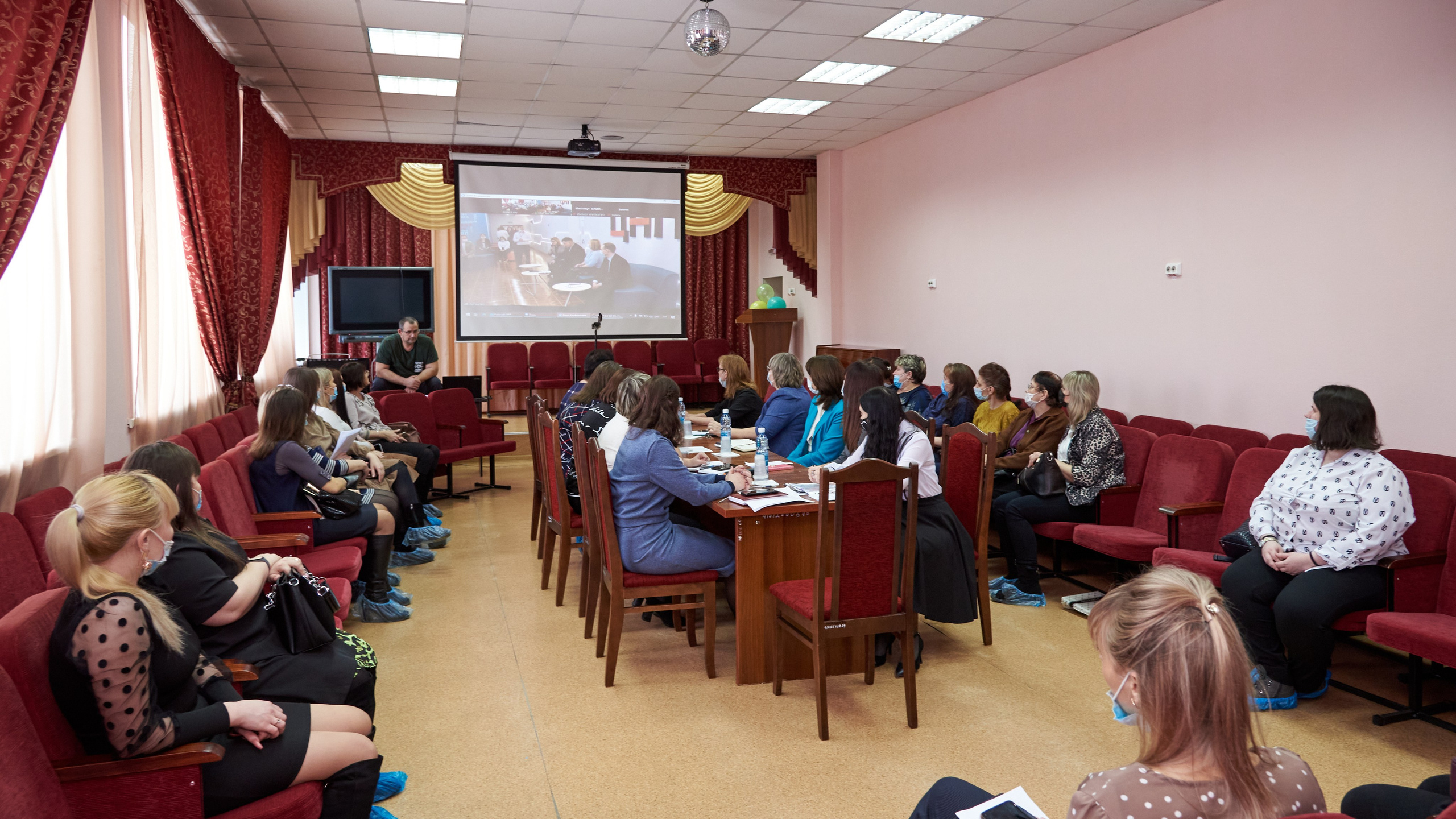 III Межрегиональный форум «От молодого педагога к вершинам мастерства…». [fXph] Фотограф Масликов Илья. Съёмка мероприятий в Ленинске-Кузнецком