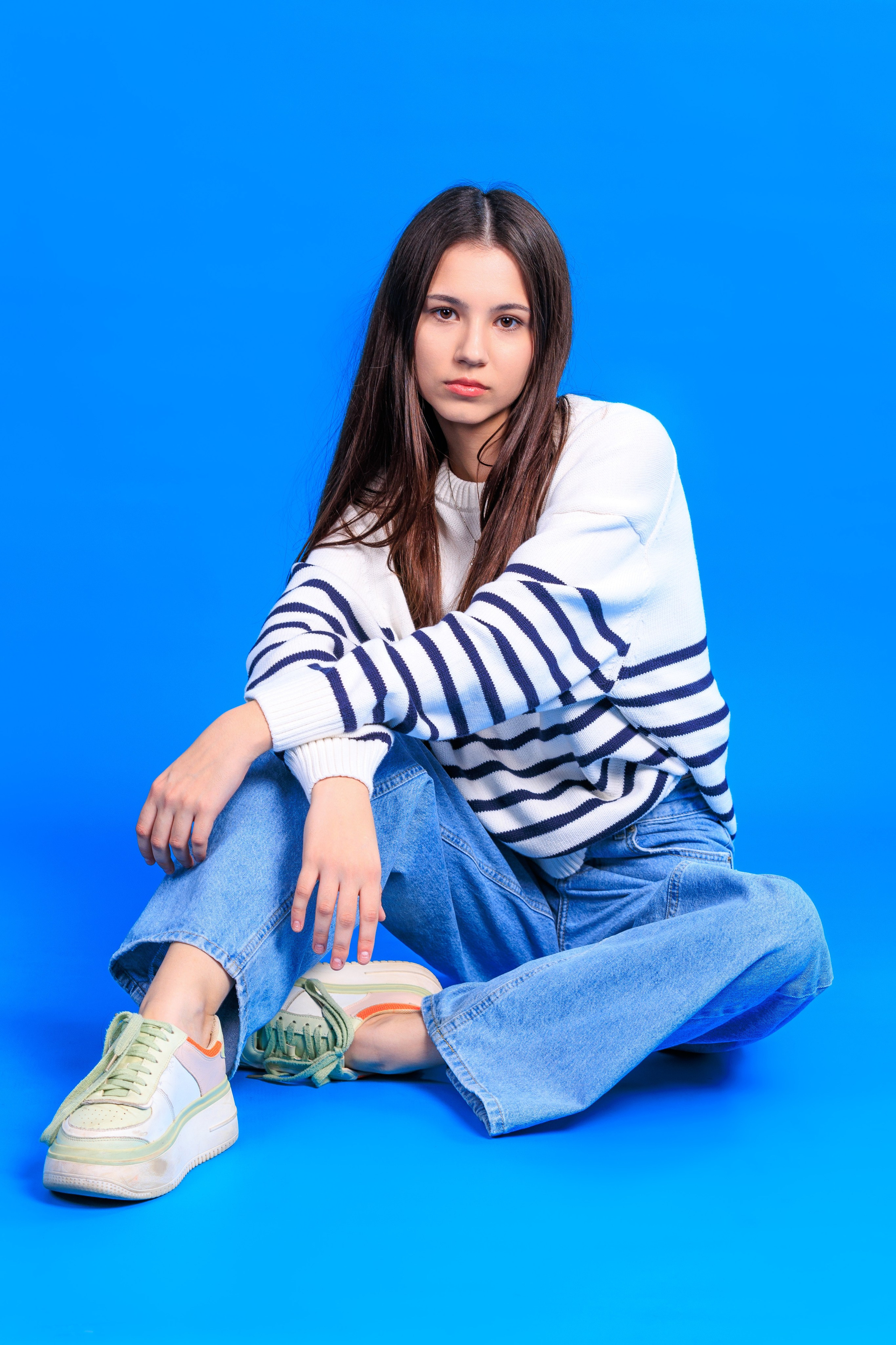 Смотреть фотки в фотостудии. Выпускные альбомы Геленджик, Новороссийск, Краснодар, Туапсе