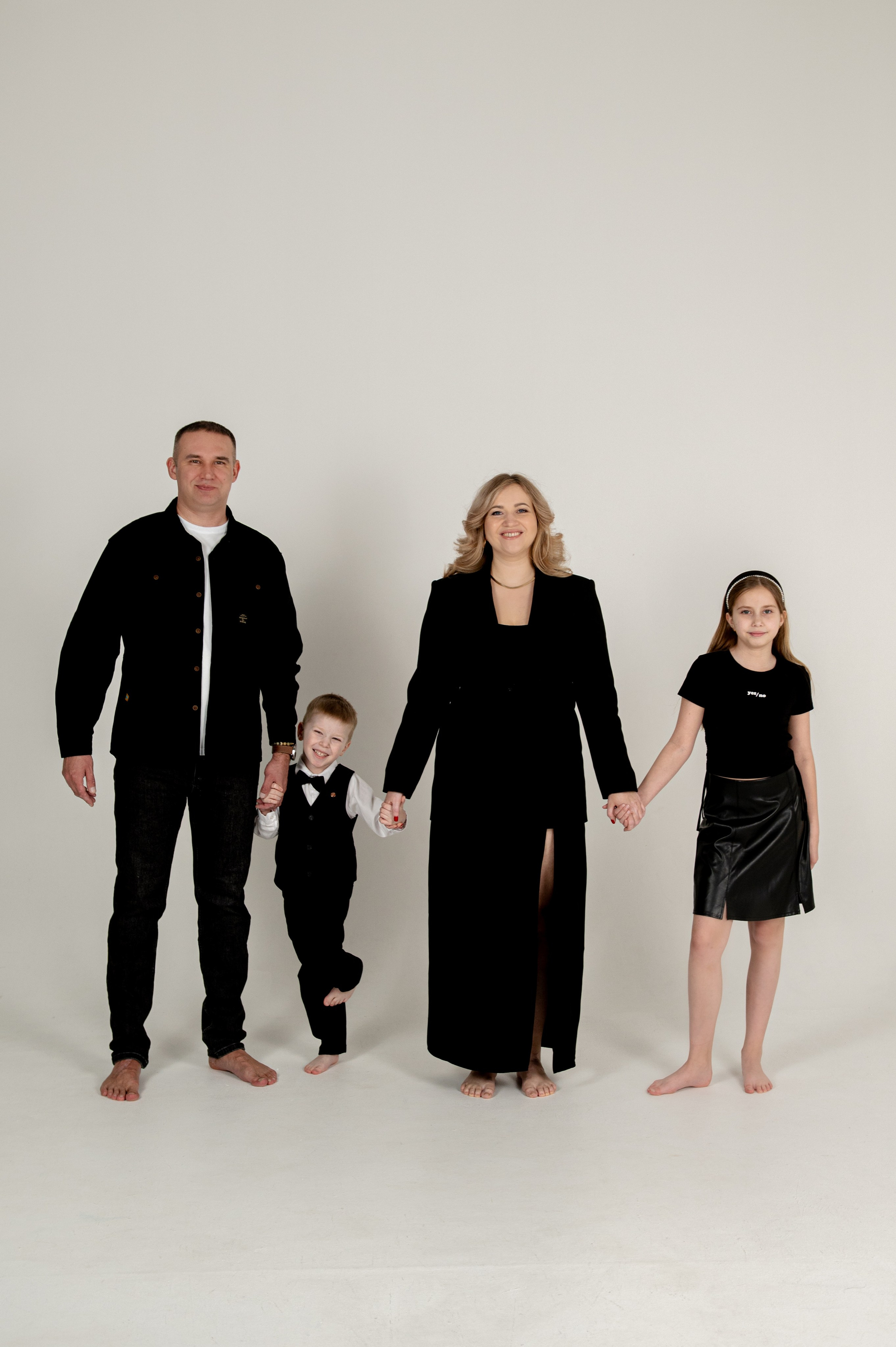 | мама, папа, дочка и сын |. Свадебный и портретный фотограф в Казани