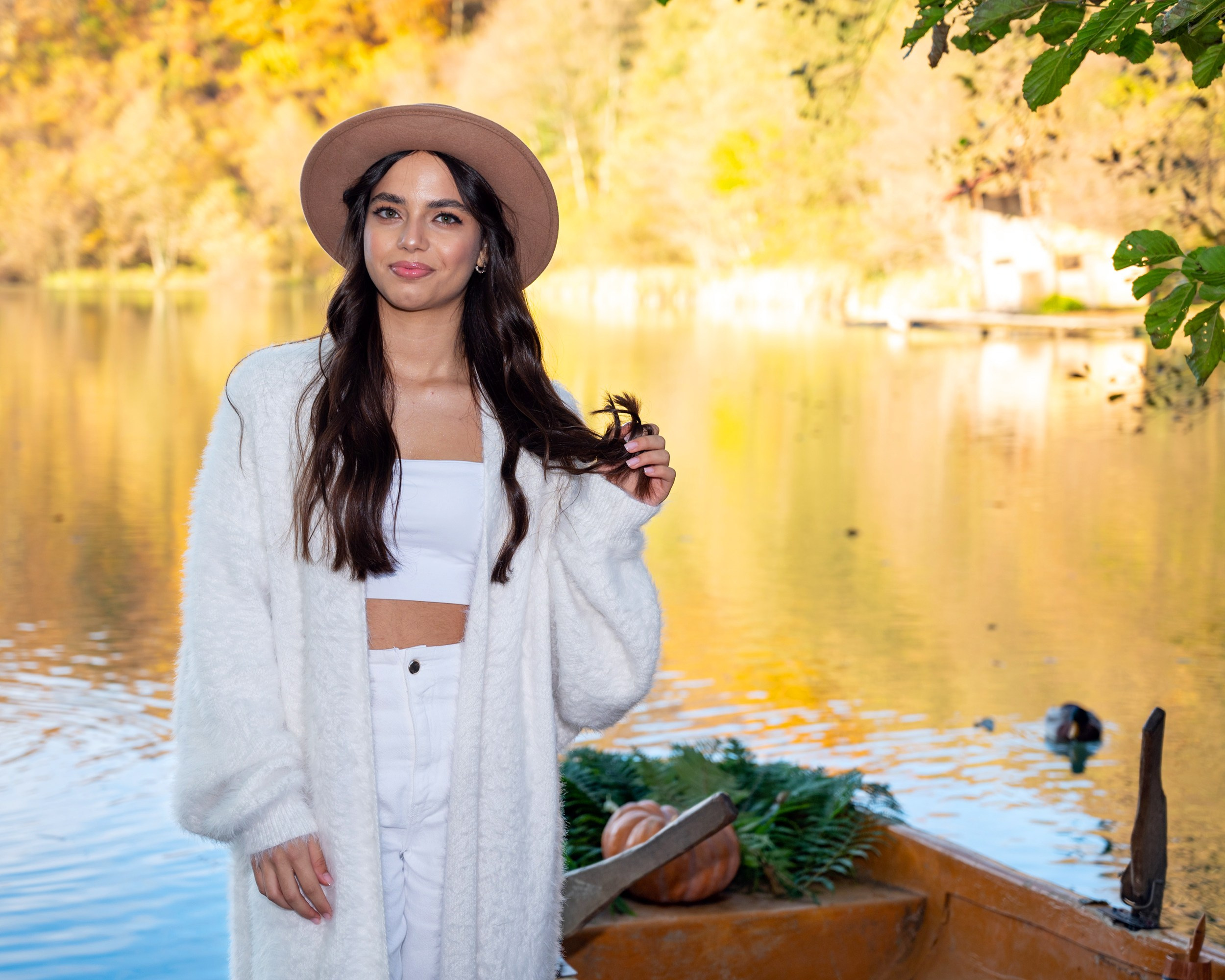 Амира (прогулка по озеру). Фотографирую счастливых людей в Сочи