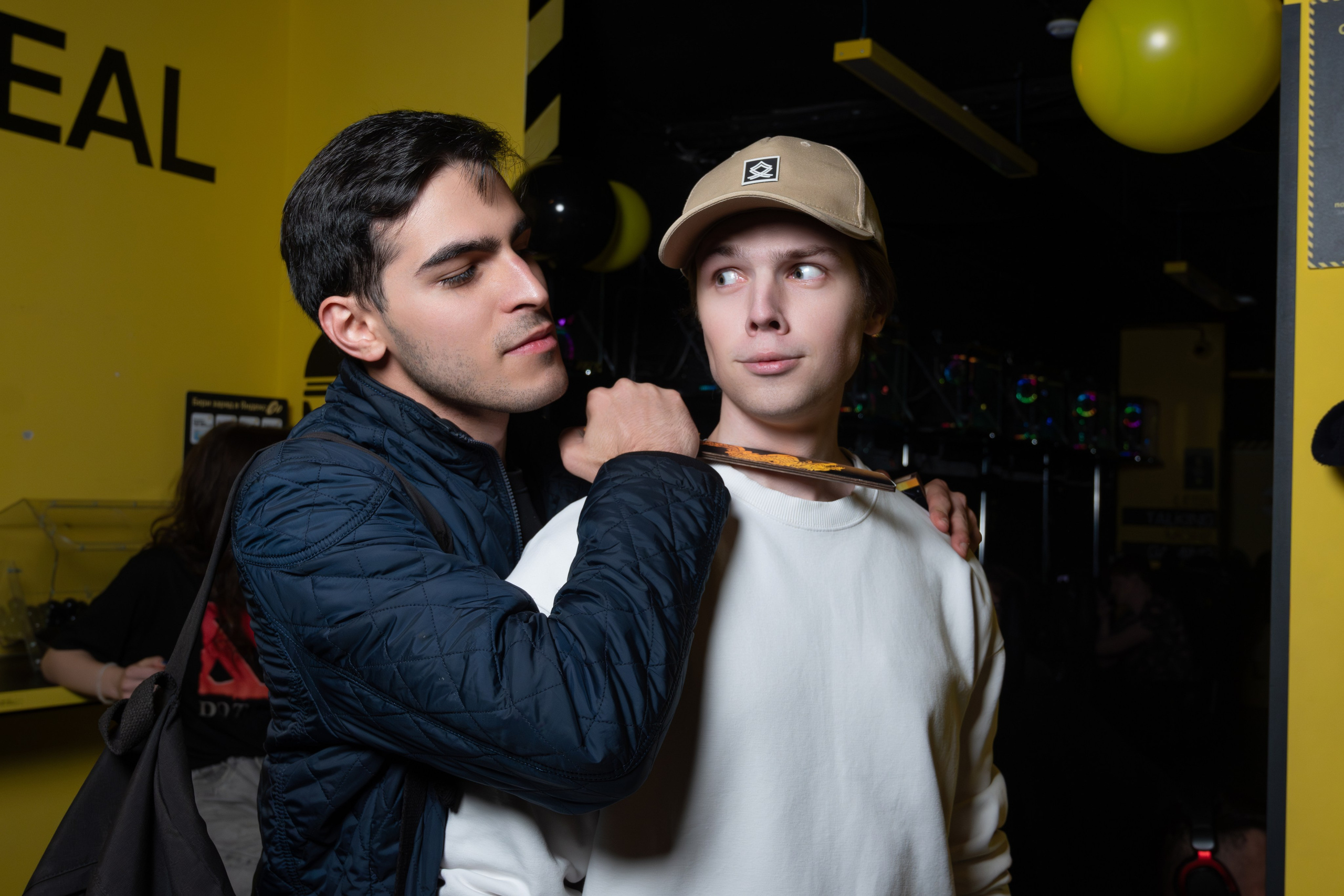 Репортаж в киберспортивном клубе Kolizeum. Фотограф мероприятий в Москве