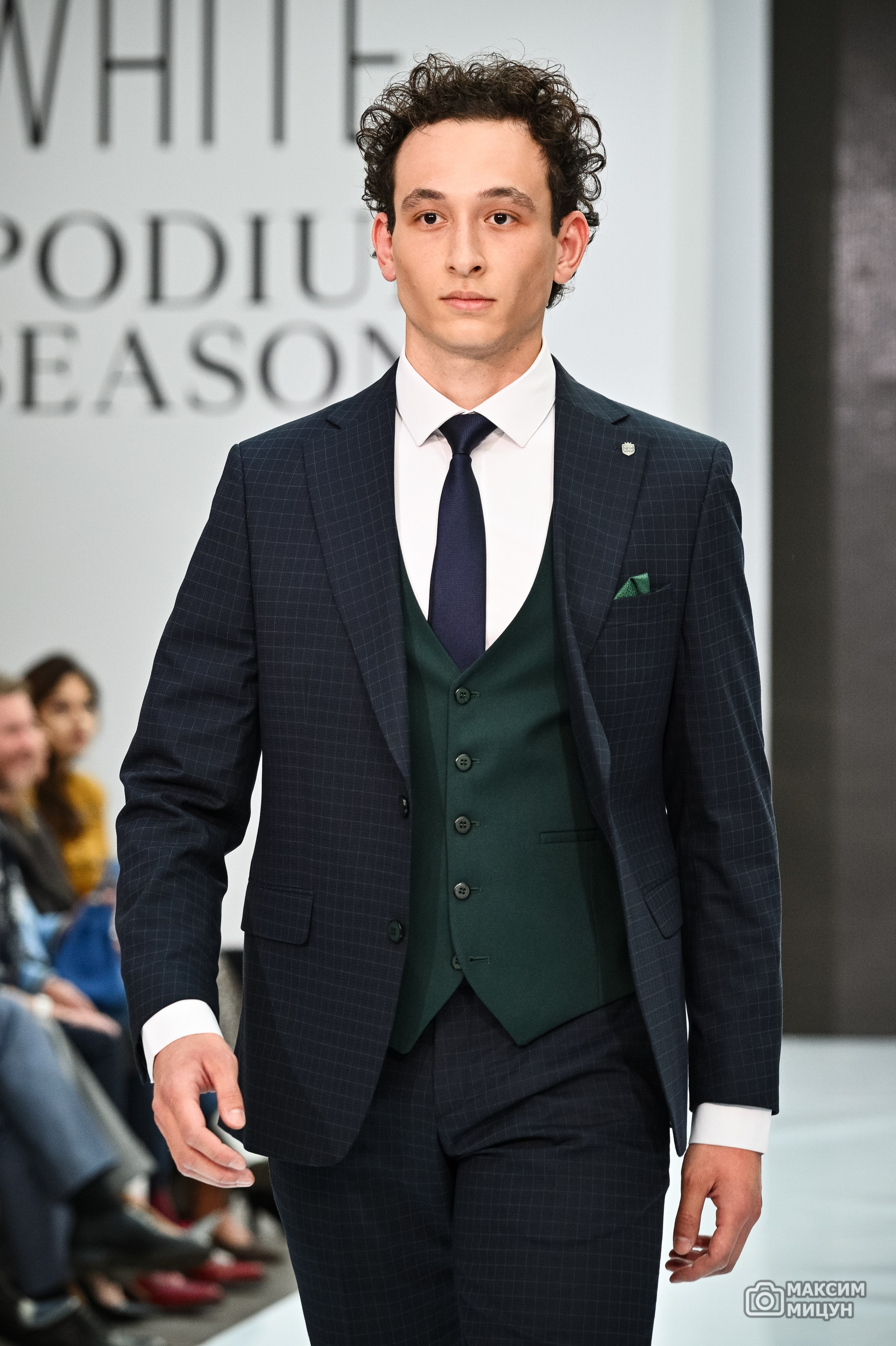 Модные показы. Фотограф Максим Мицун. Портрет, свадьба, репортаж, каталог