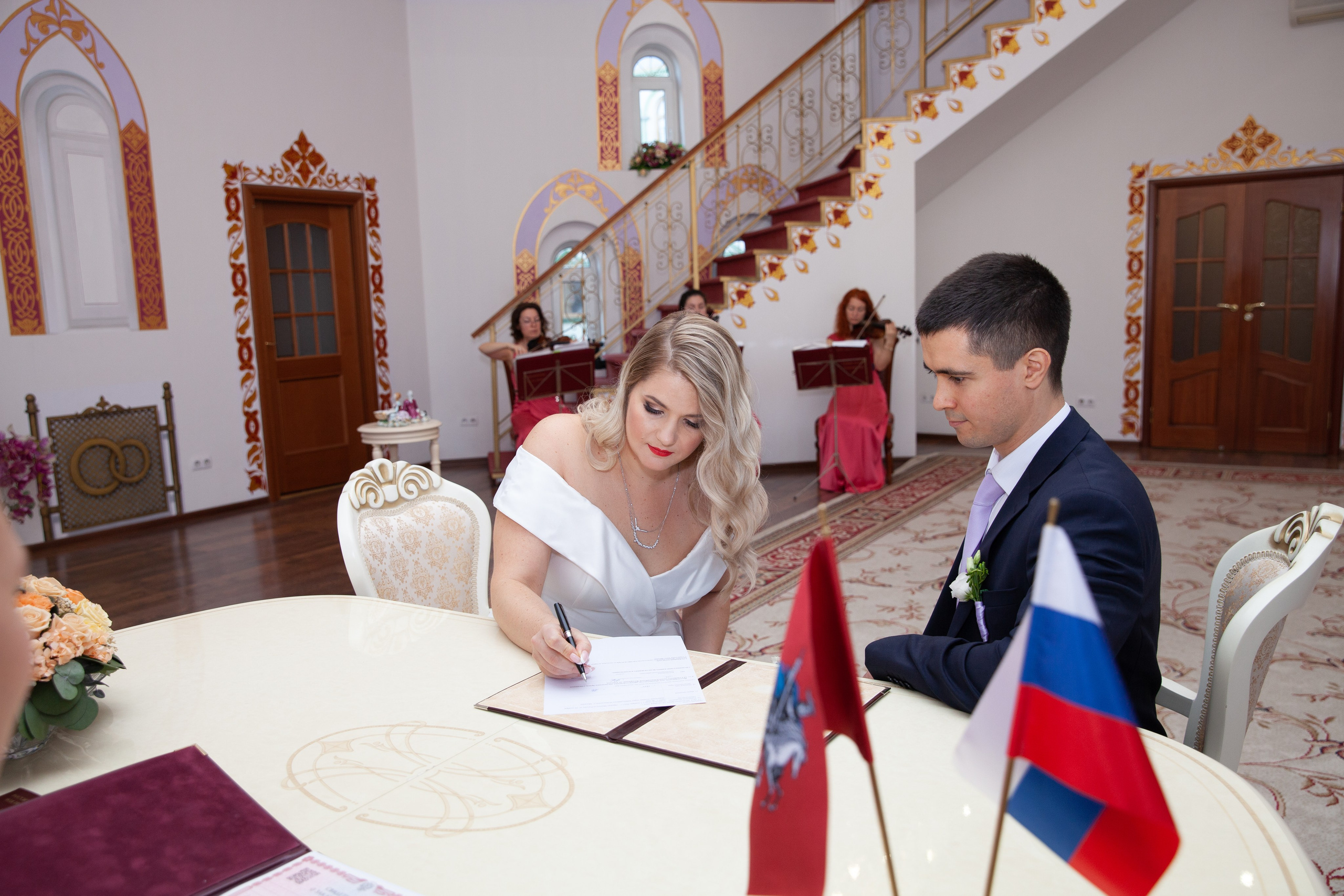 Свадебная фотосессия в Измайловском кремле. Фотограф в Железнодорожном и Балашихе