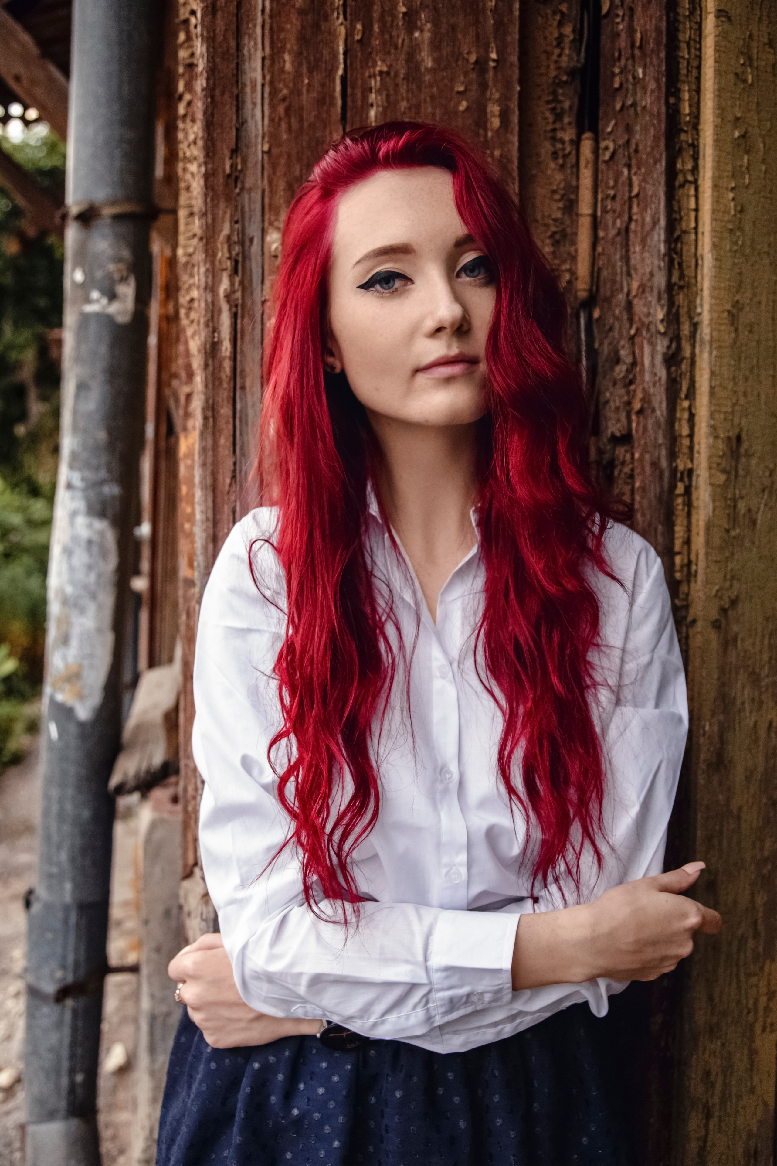 девушка с яркими волосами