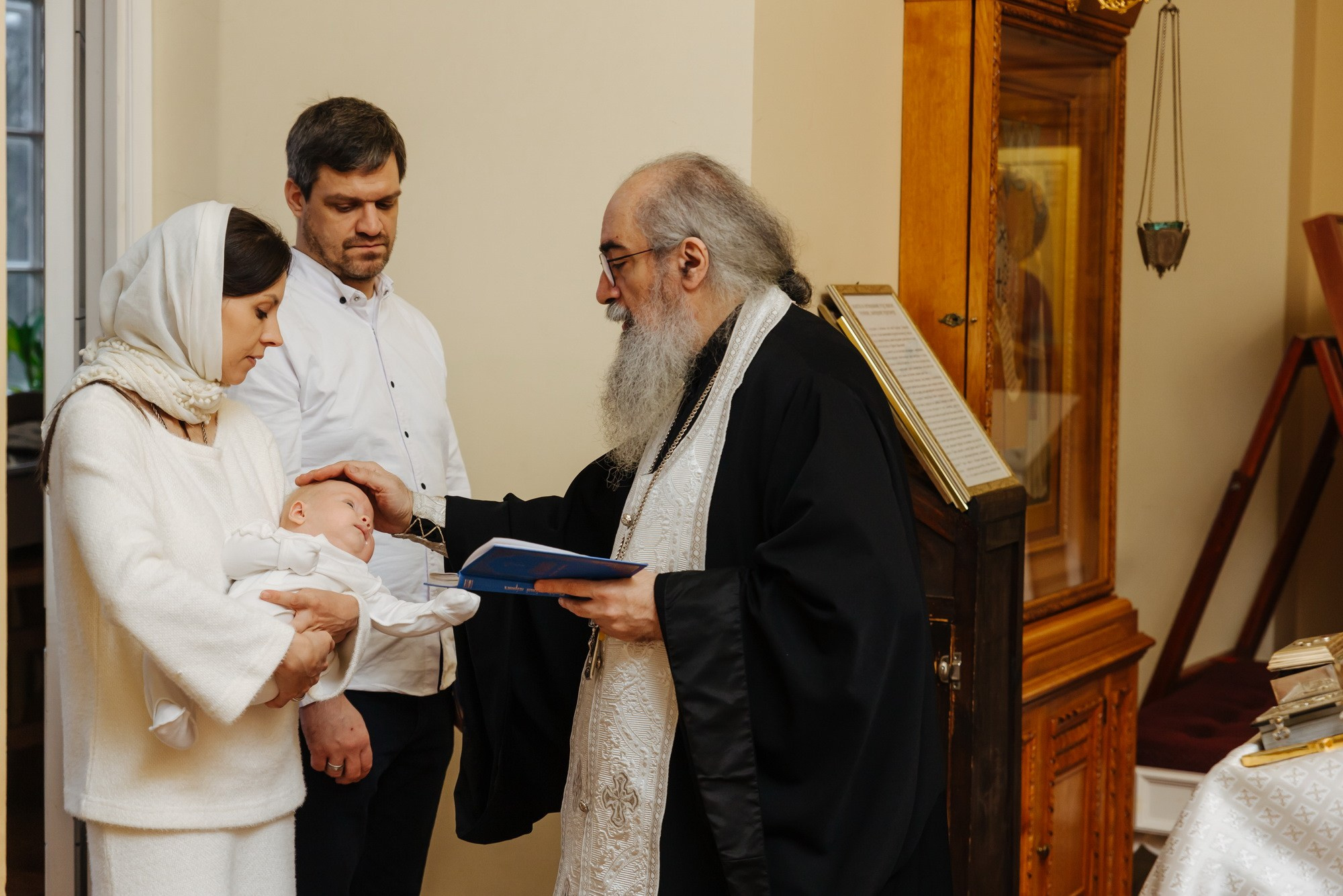 фотограф на крещение санкт петербург, справка о беседе перед крещением, сколько стоит крещение спб, лучшие храмы для крещения, крещение ребенка в спб цены, пушкин церковь узнать про крестины что нужно, что нельзя делать перед крещением, лучшие храмы для крещения, санкт петербург фотограф, крестить без крестных, всего один крестный, имя для крещения малыша
