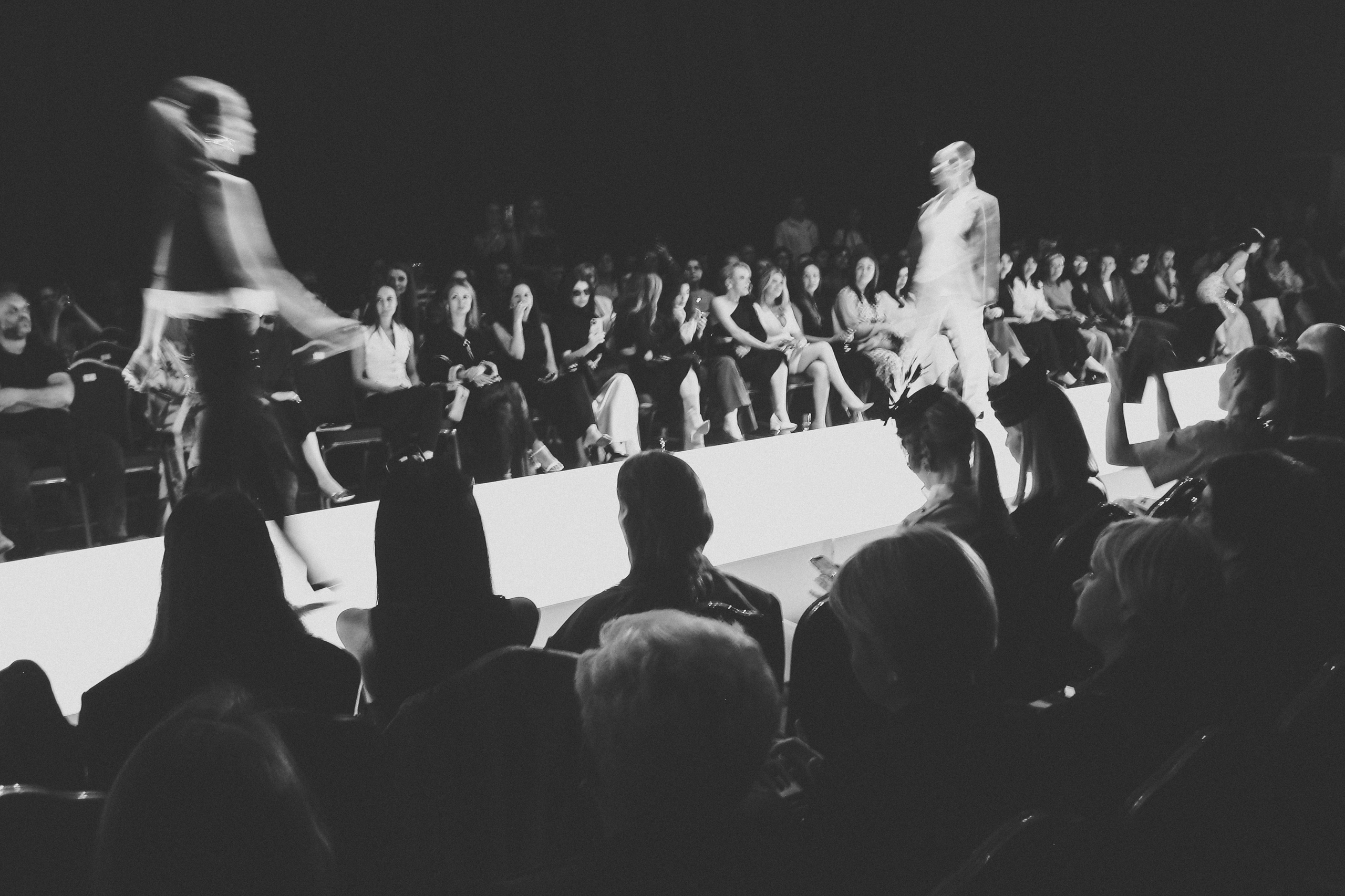 Фотограф Руслан Кирсанов - рекламная backstage съемка недели моды DonFashionWeek 