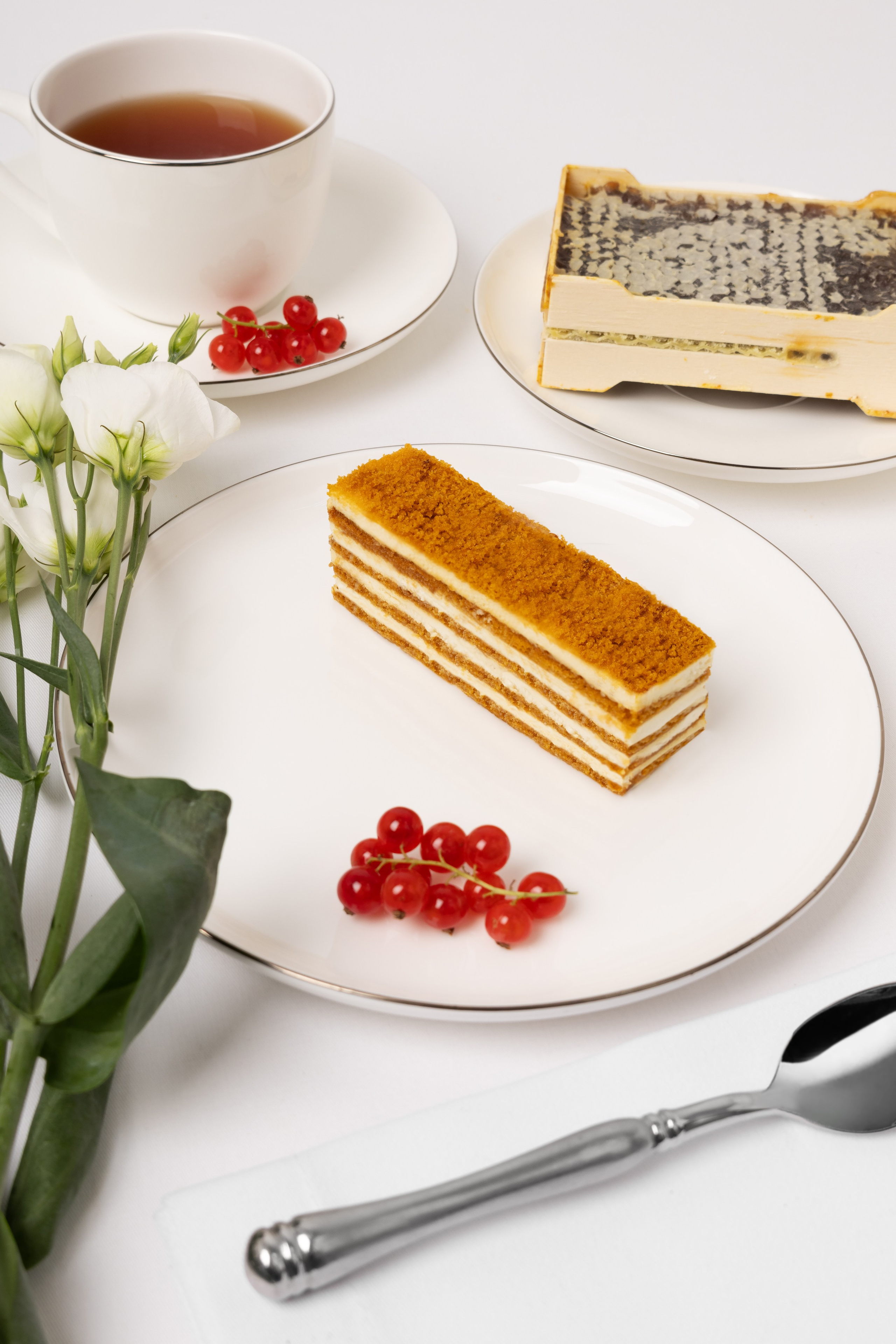 Съемка для премиальных десертов. Профессиональный фотограф в Москве Даша Потоцкая