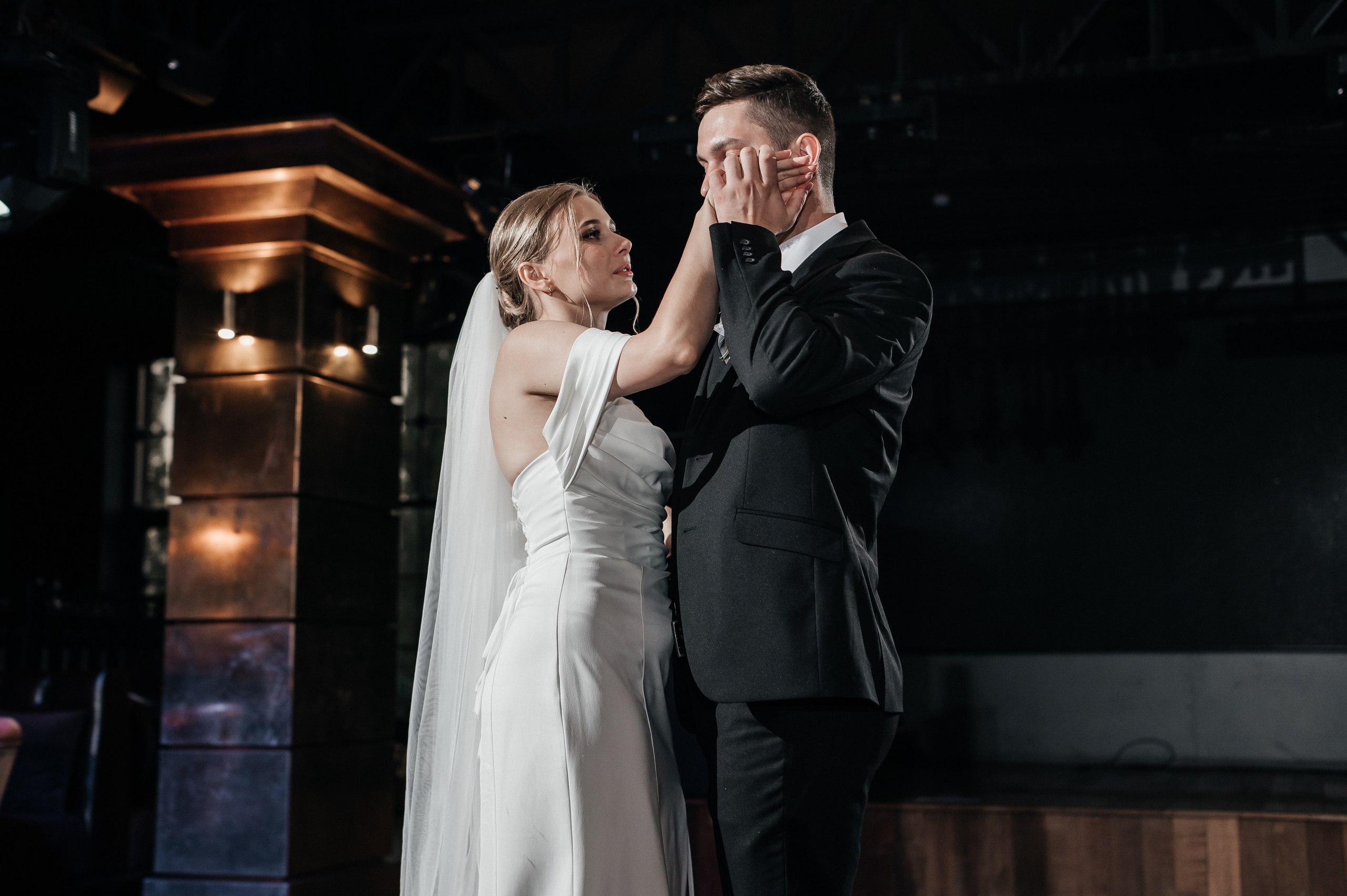 Даниил и Валерия. Черная утка. Полный день. Фотограф Екатерина Бочарникова