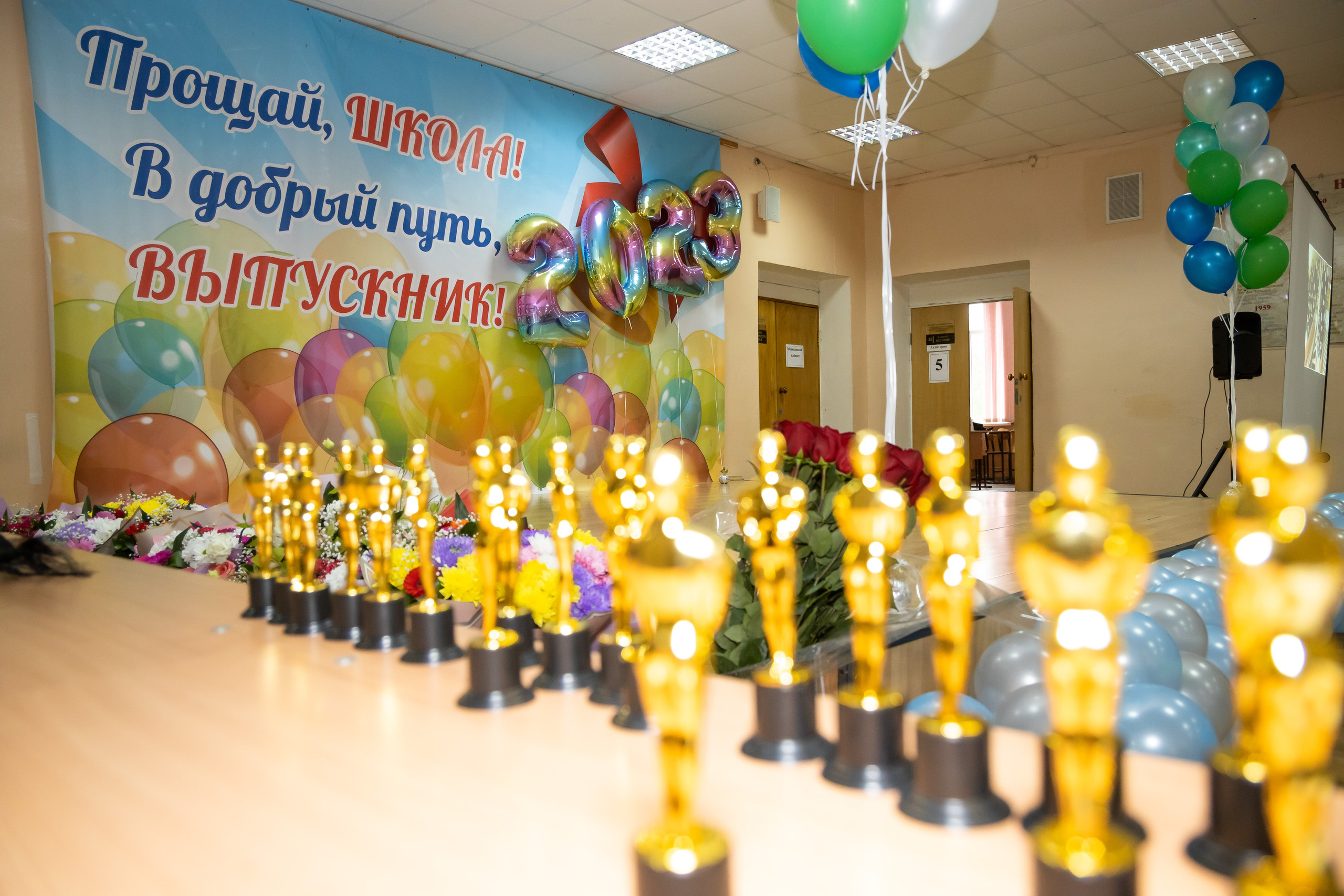 Последний звонок 11 кл. Свадебный фотограф в городе Подольск МО и Москва Крылова Ирина