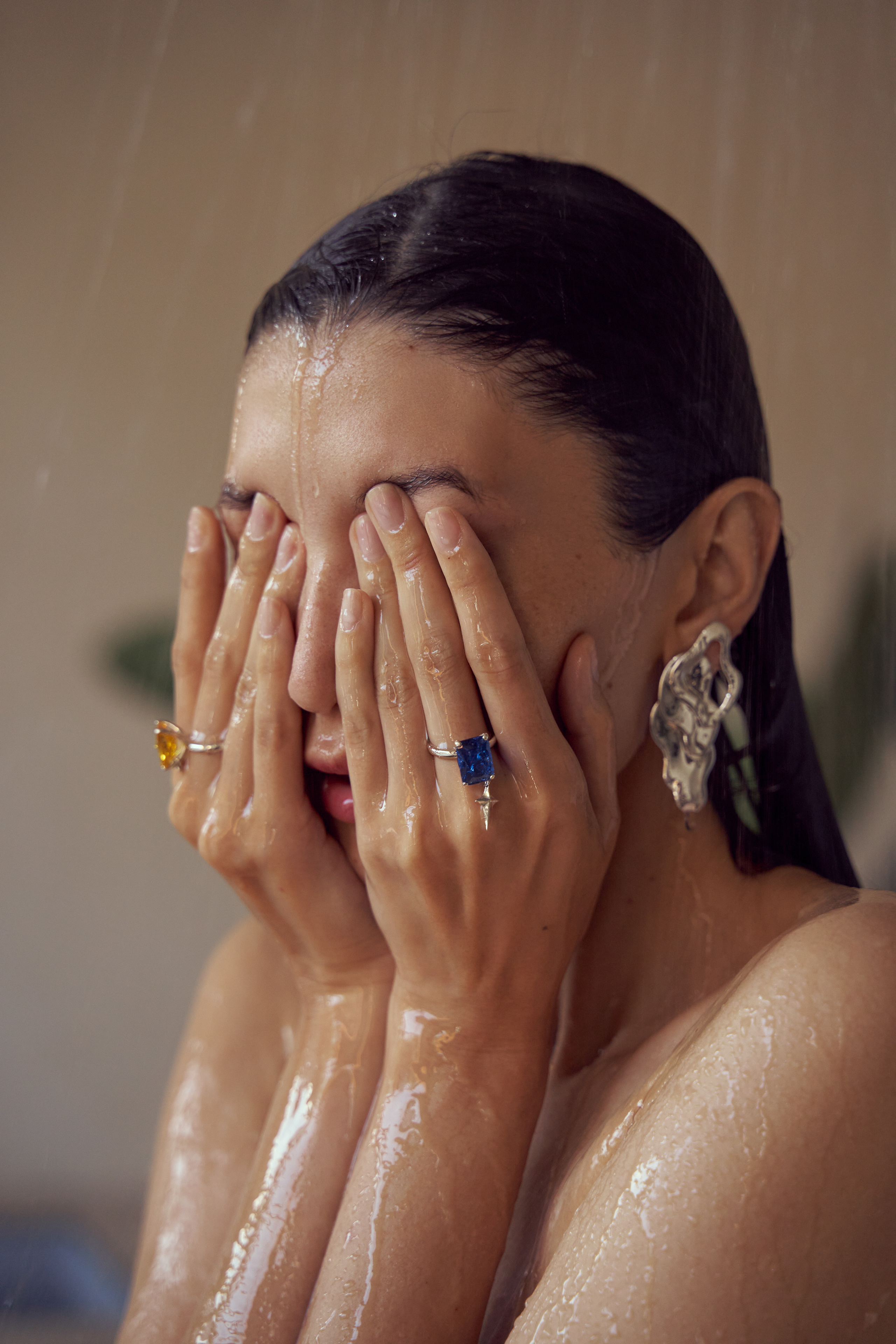 Современная фотосъемка для брендов украшений