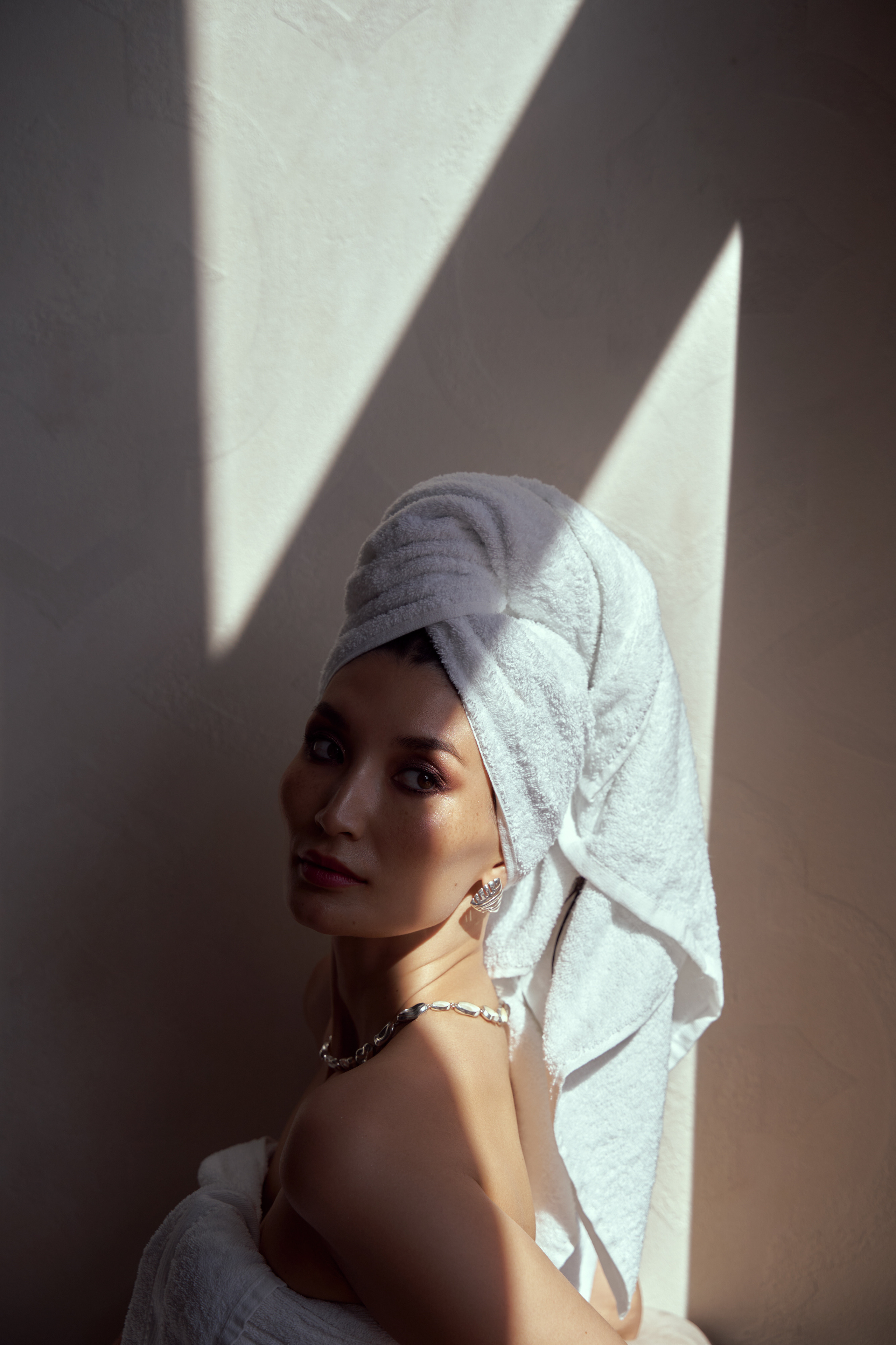 Современная фотосъемка для брендов украшений