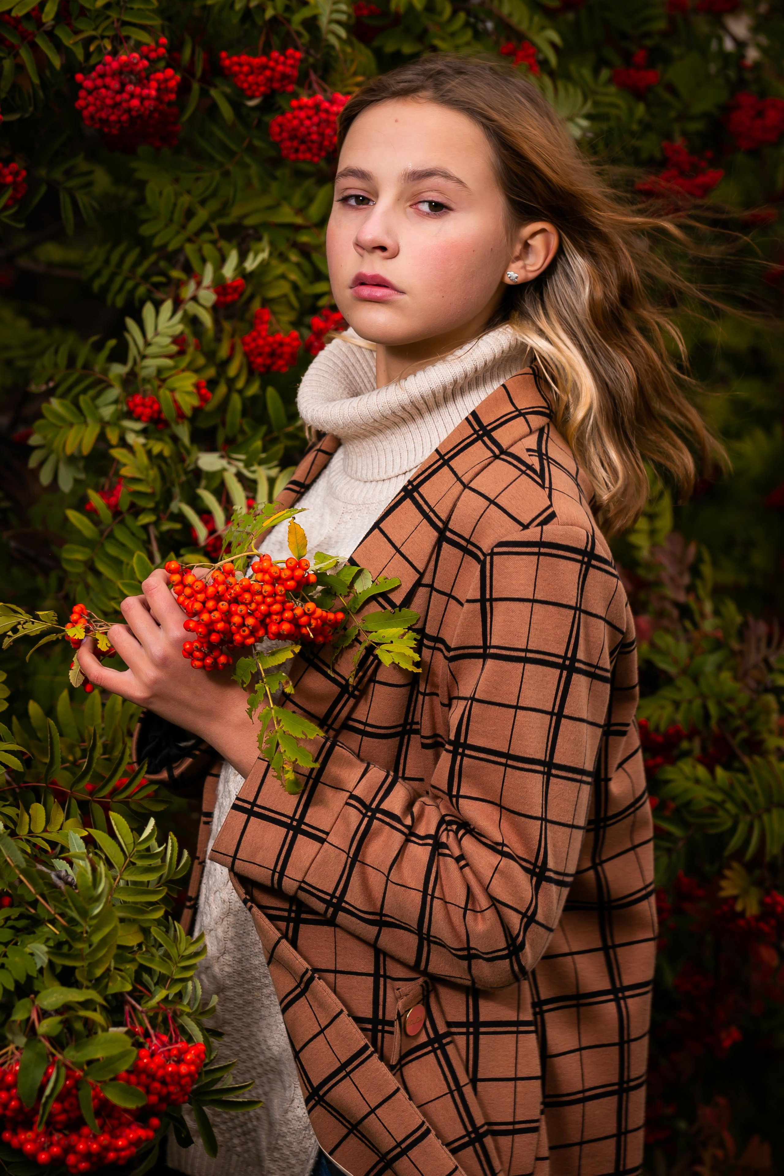 Осенний проект «В рябине» Happy Kids Екб. Детский и семейный фотограф Yulia Moon