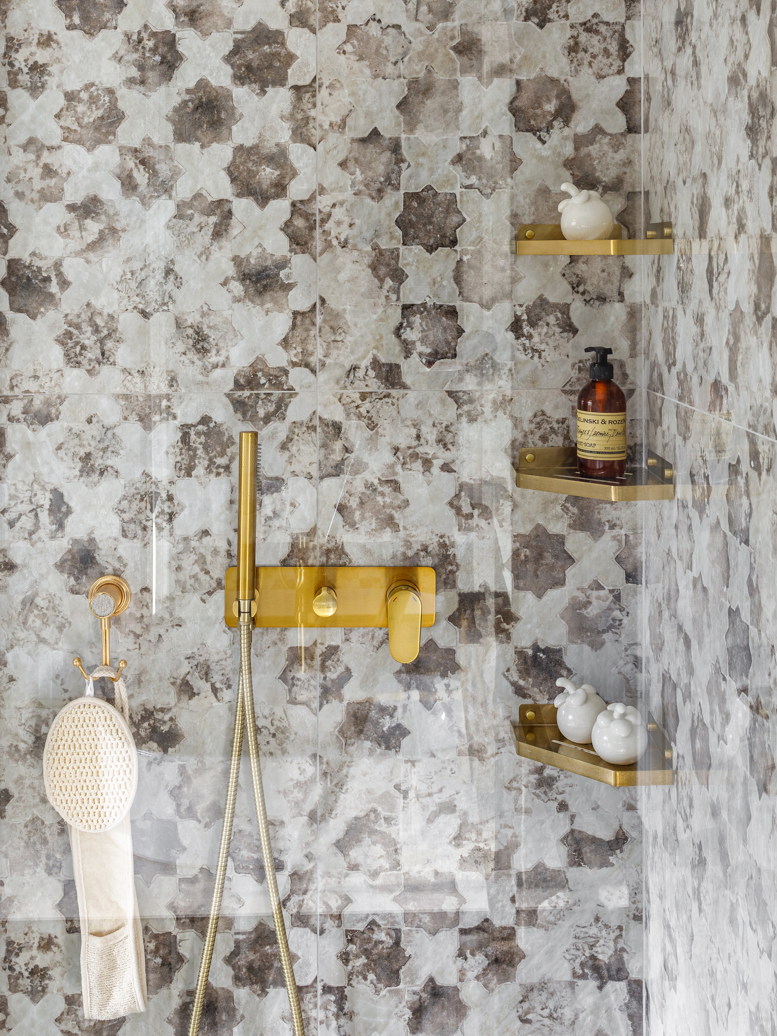 Студия HomeBox: Дом в подарок родителям в с. Рамено. Интерьерный фотограф Дима Птицын и стилист Дарья Копылова