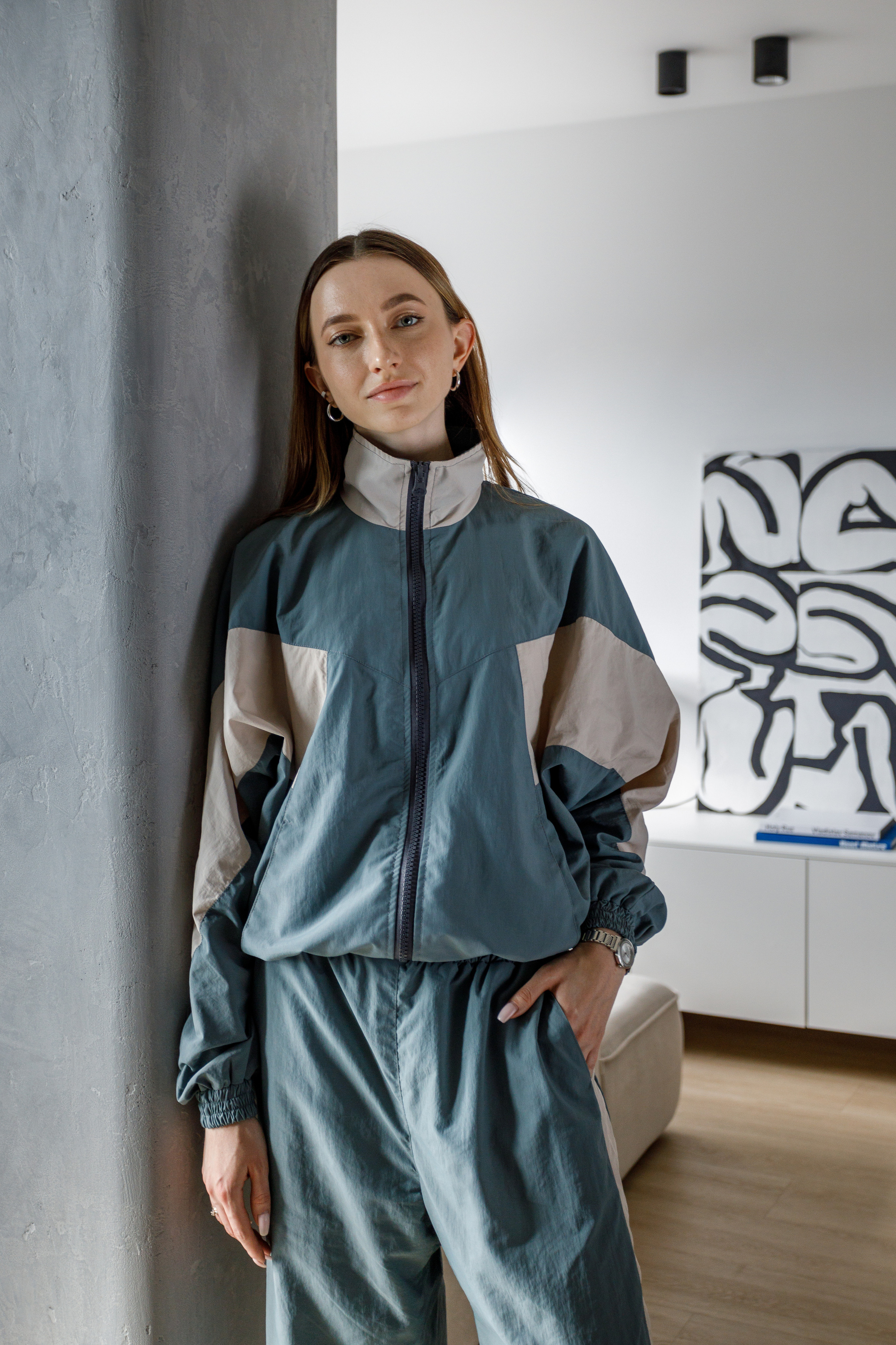 Профессиональная съемка портретов в интерьере в Самаре. Интерьерный фотограф Дима Птицын и стилист Дарья Копылова