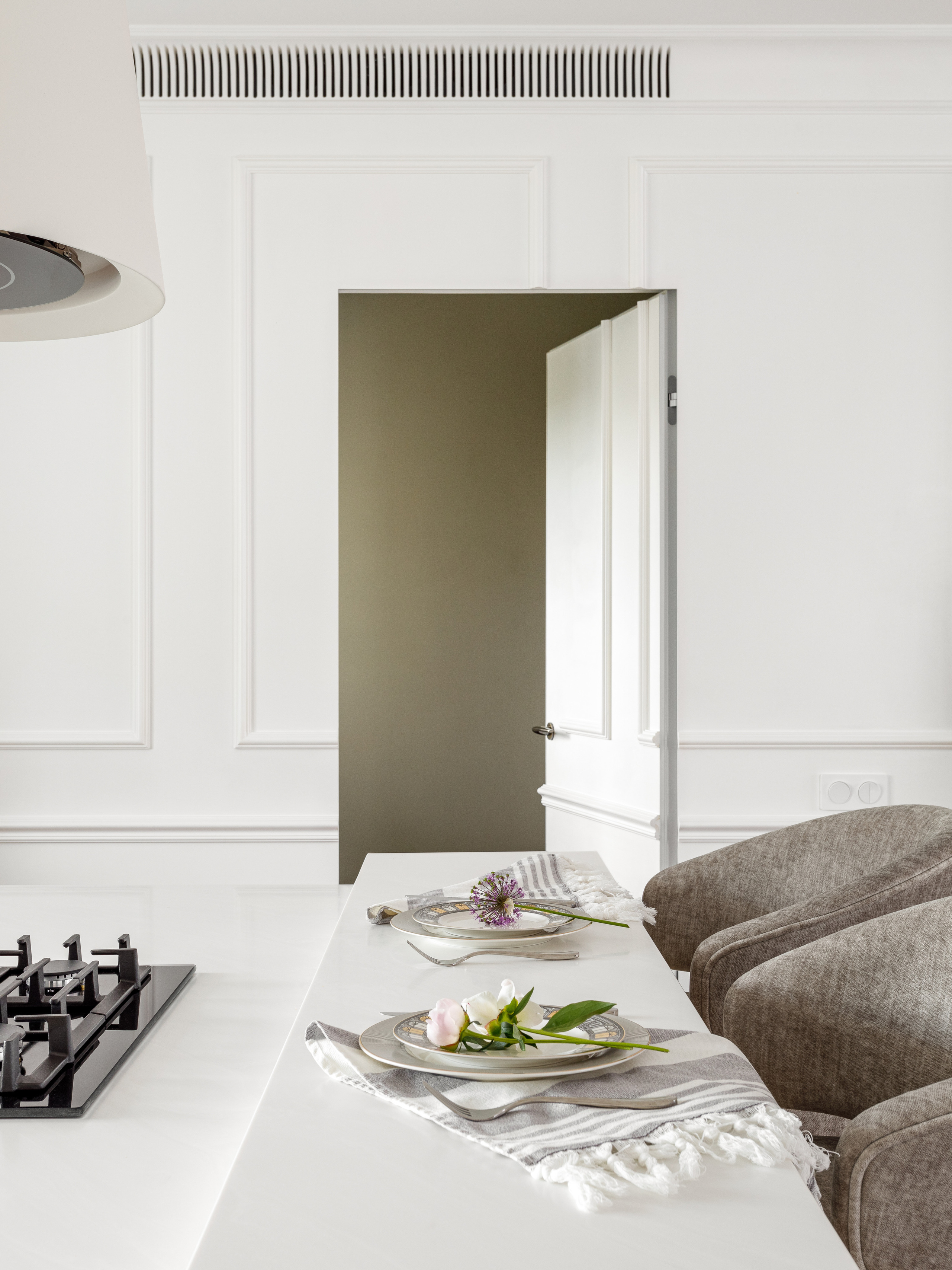 Студия HomeBox: Дом в подарок родителям в с. Рамено. Интерьерный фотограф Дима Птицын и стилист Дарья Копылова