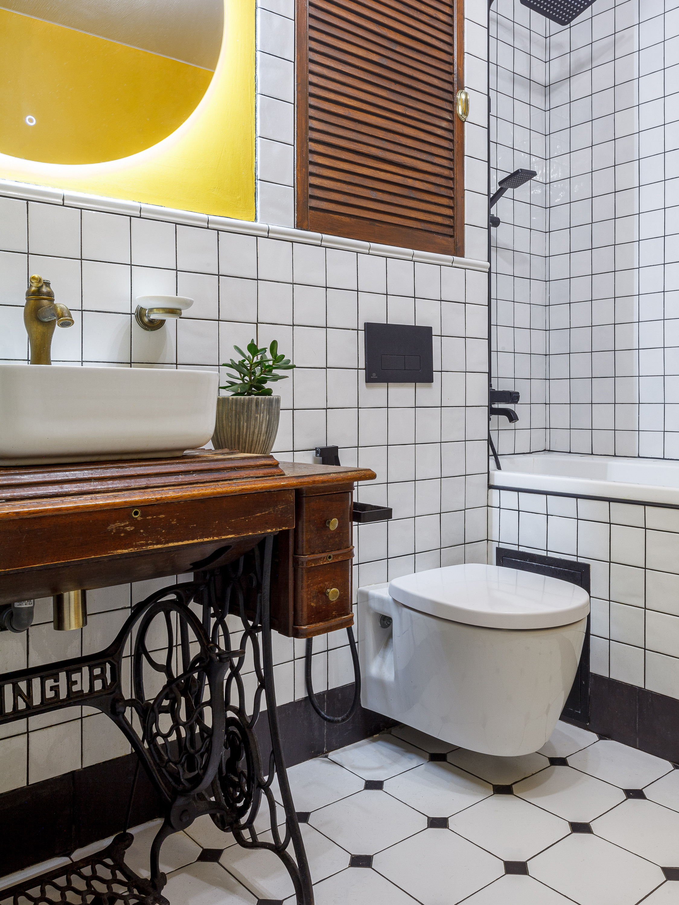 Яркая сталинка Иры Корнец. Интерьерный фотограф Дима Птицын и стилист Дарья Копылова