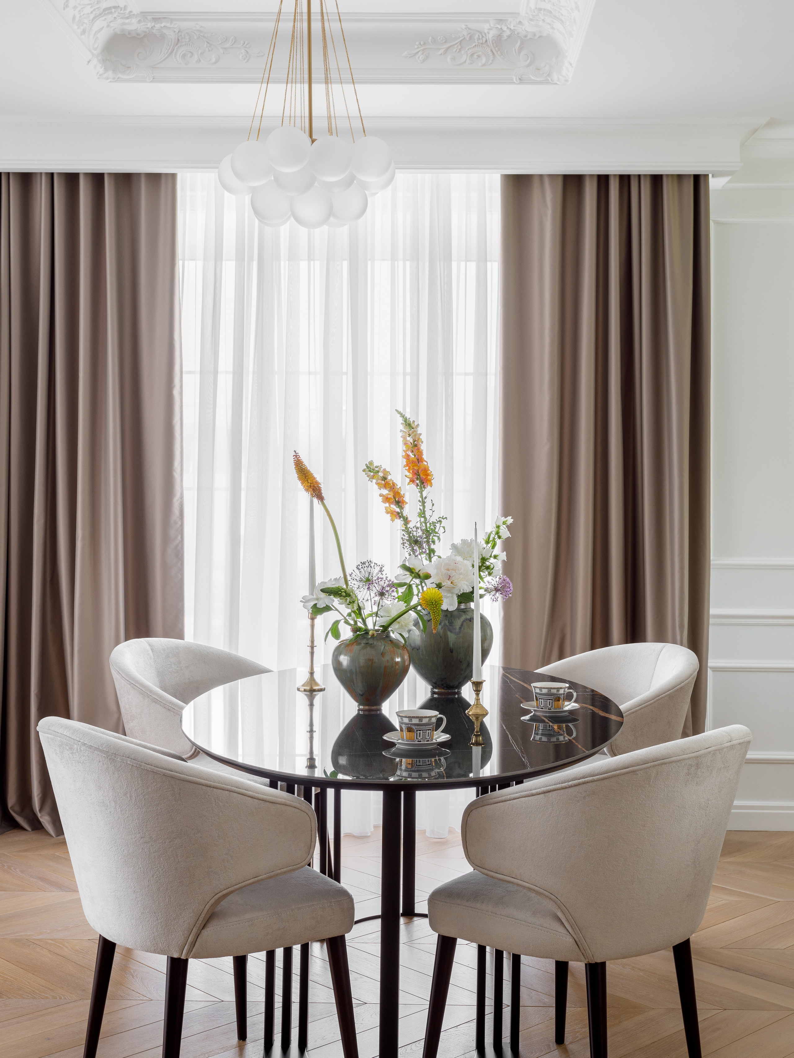 Студия HomeBox: Дом в подарок родителям в с. Рамено. Интерьерный фотограф Дима Птицын и стилист Дарья Копылова