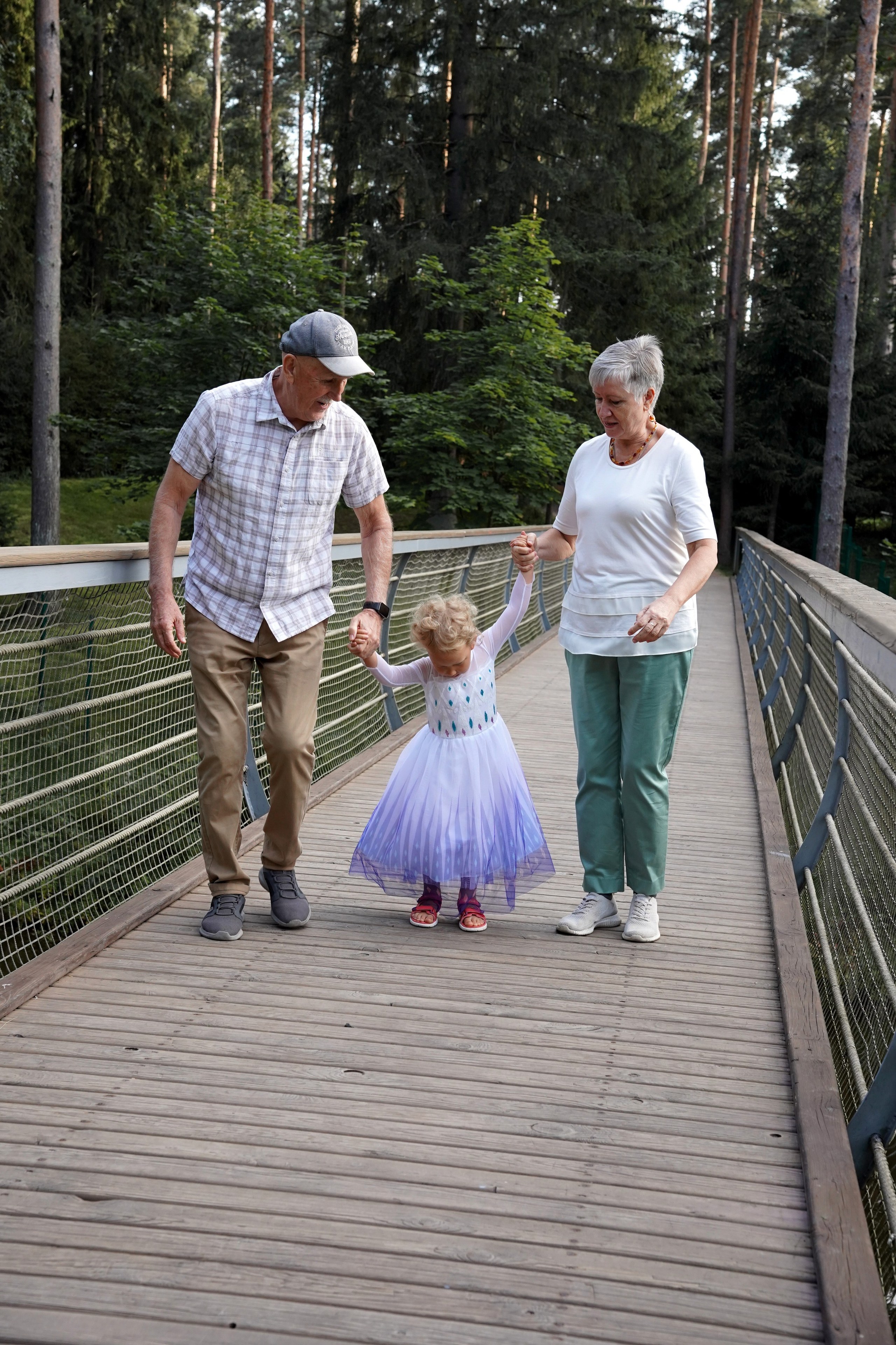 Семья в парке. Студийный и портретный фотограф в САНКТ-ПЕТЕРБУРГЕИрина Махаон