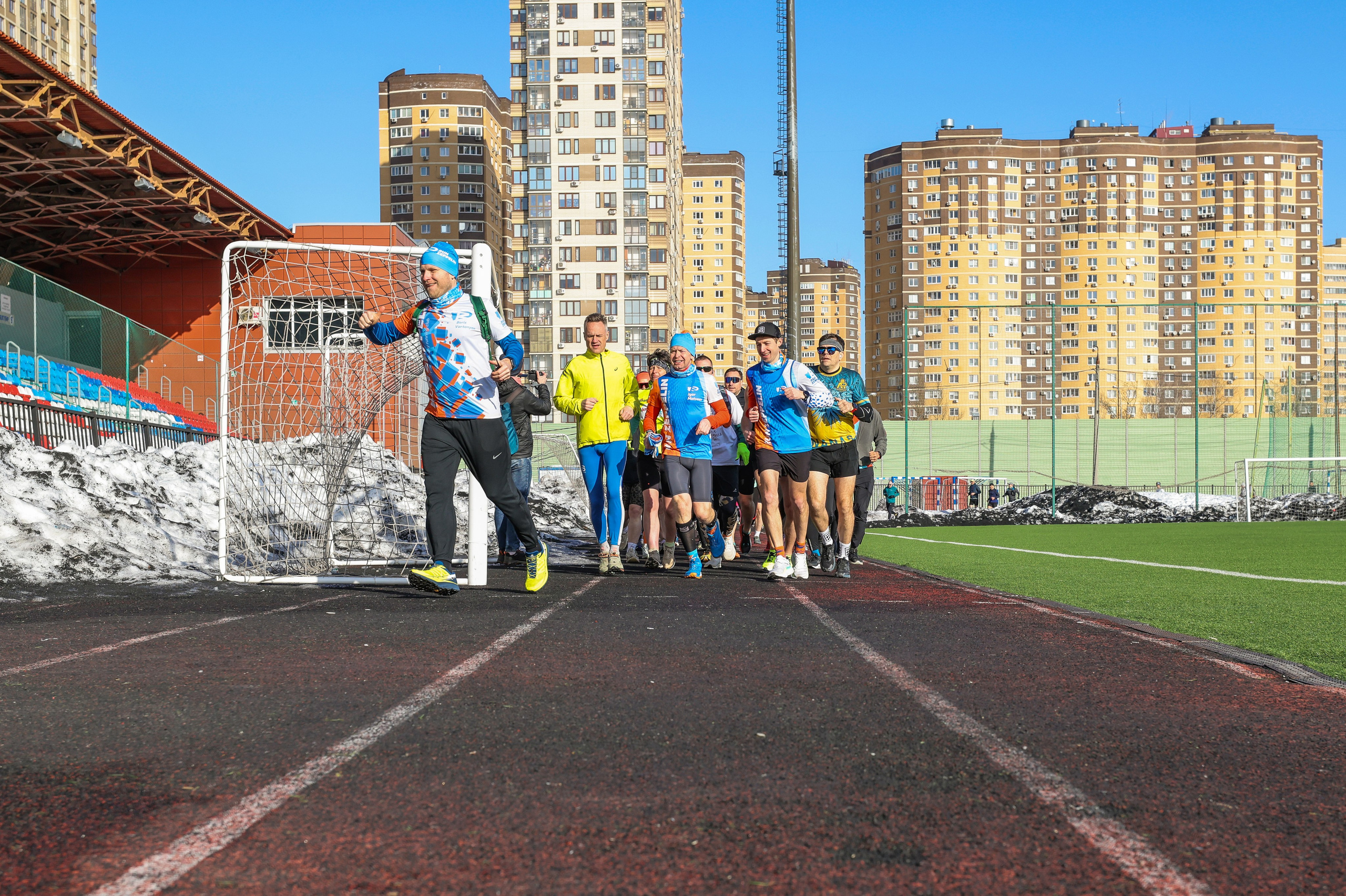 Марафон у дома, Долгопрудный, 15.03.26. Фотограф Сергей Ловкий