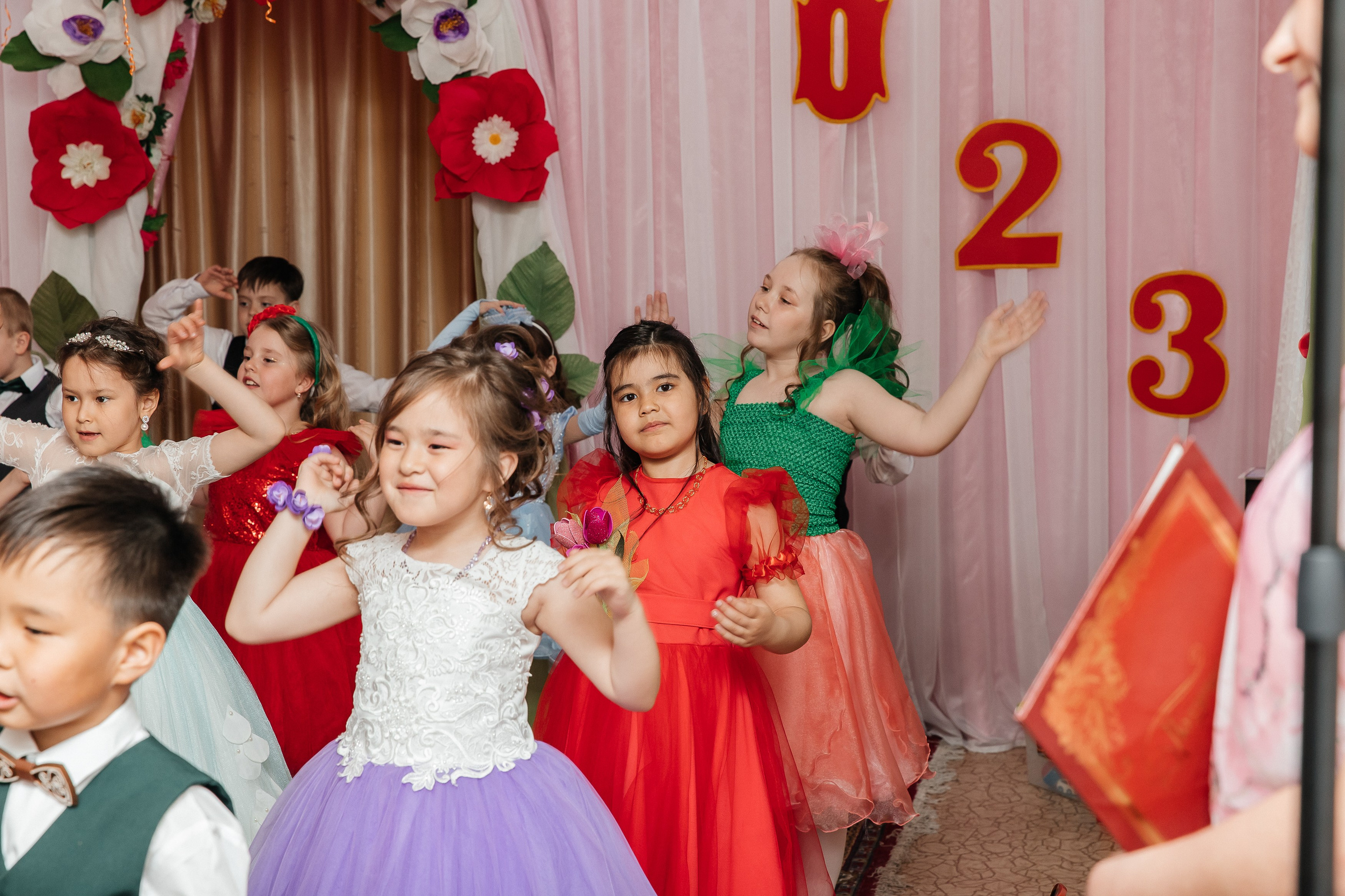 Выпускной Солнышко 2023. Воронистая Анастасия. Фотограф Якутия, Томпонский район