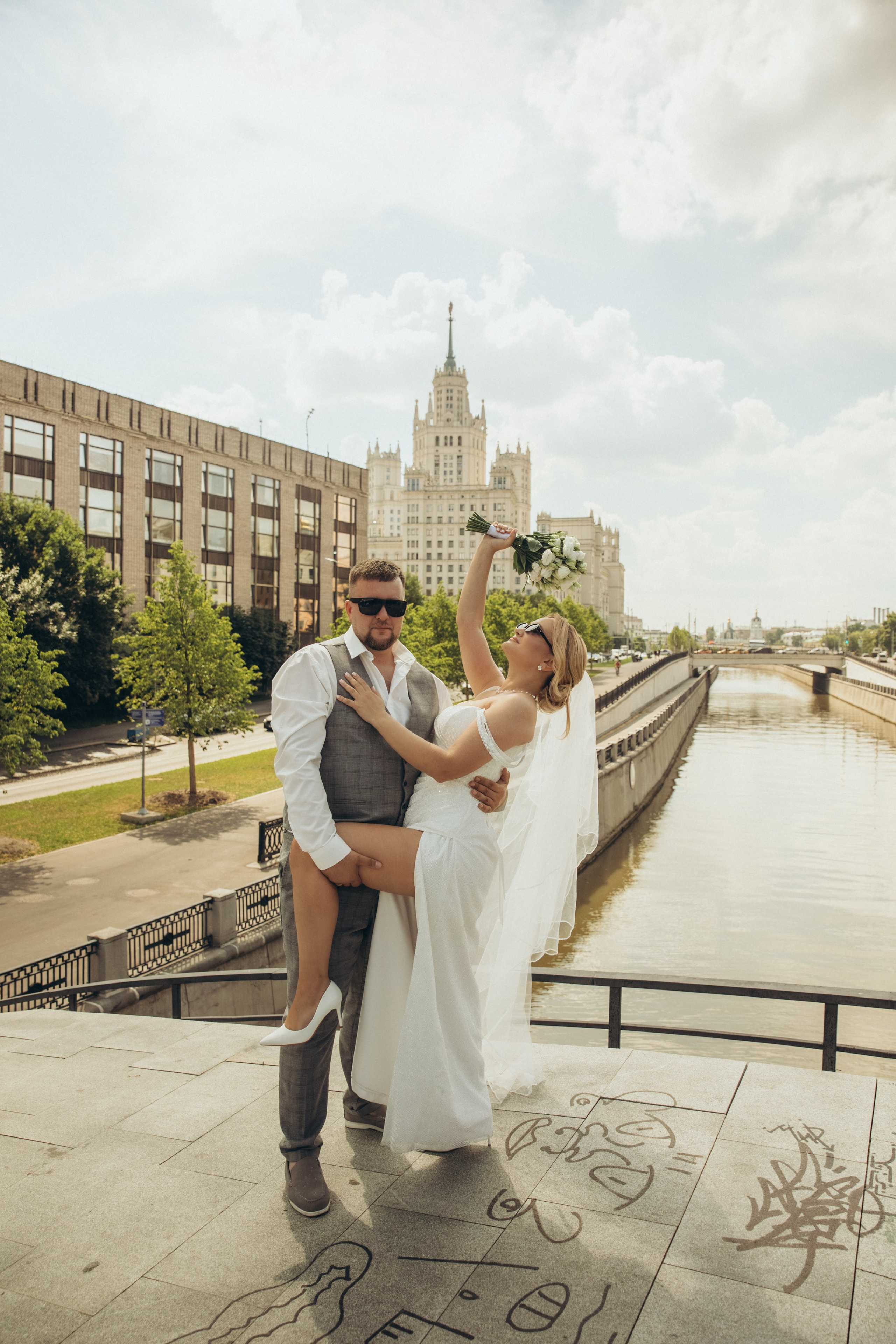 Тессинский мост свадьба. Свадебный и семейный фотограф Москва и Московская область