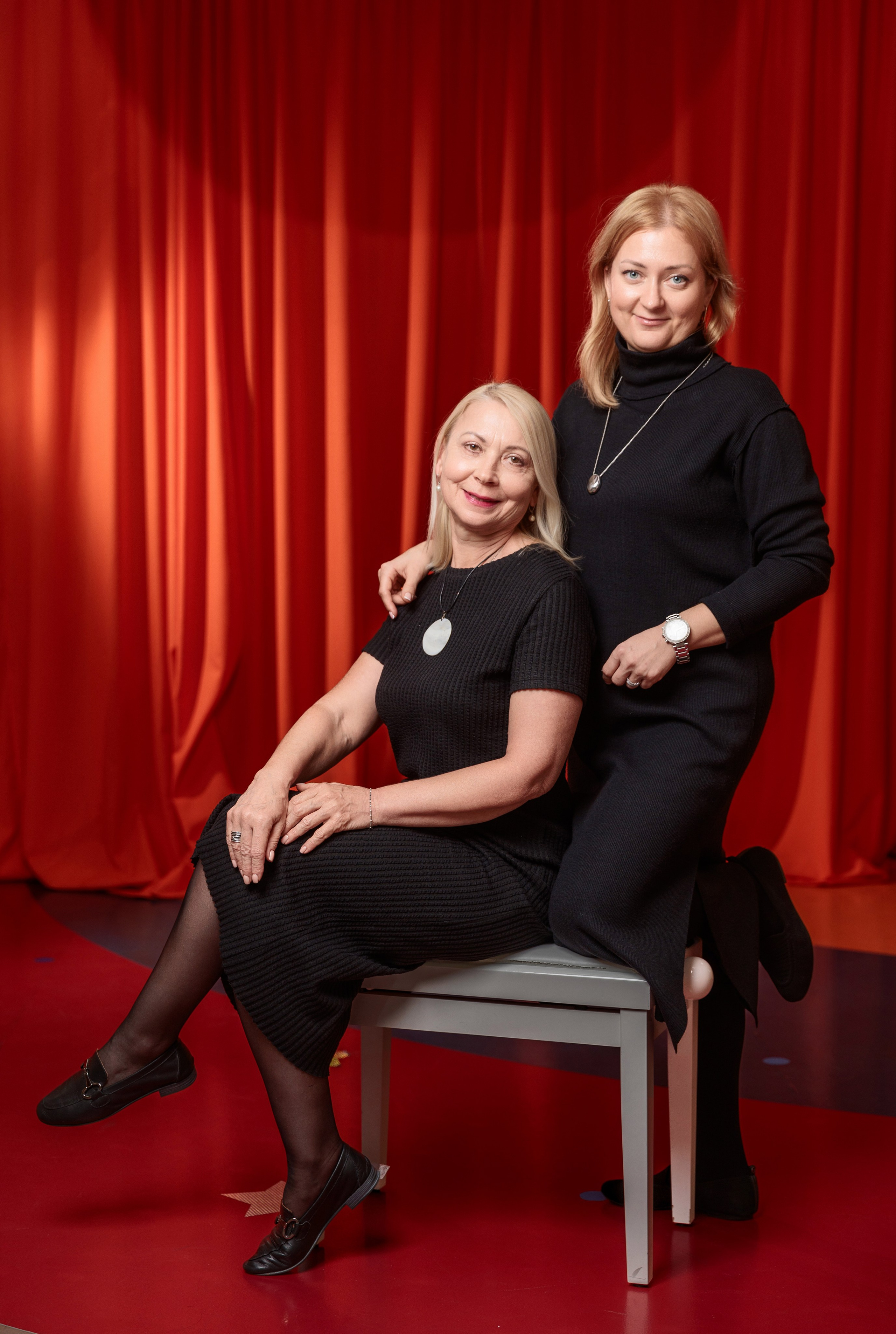 УЧИТЕЛЯ. Выпускные альбомы, школьные фотографии, детский сад, Москва и Московская область