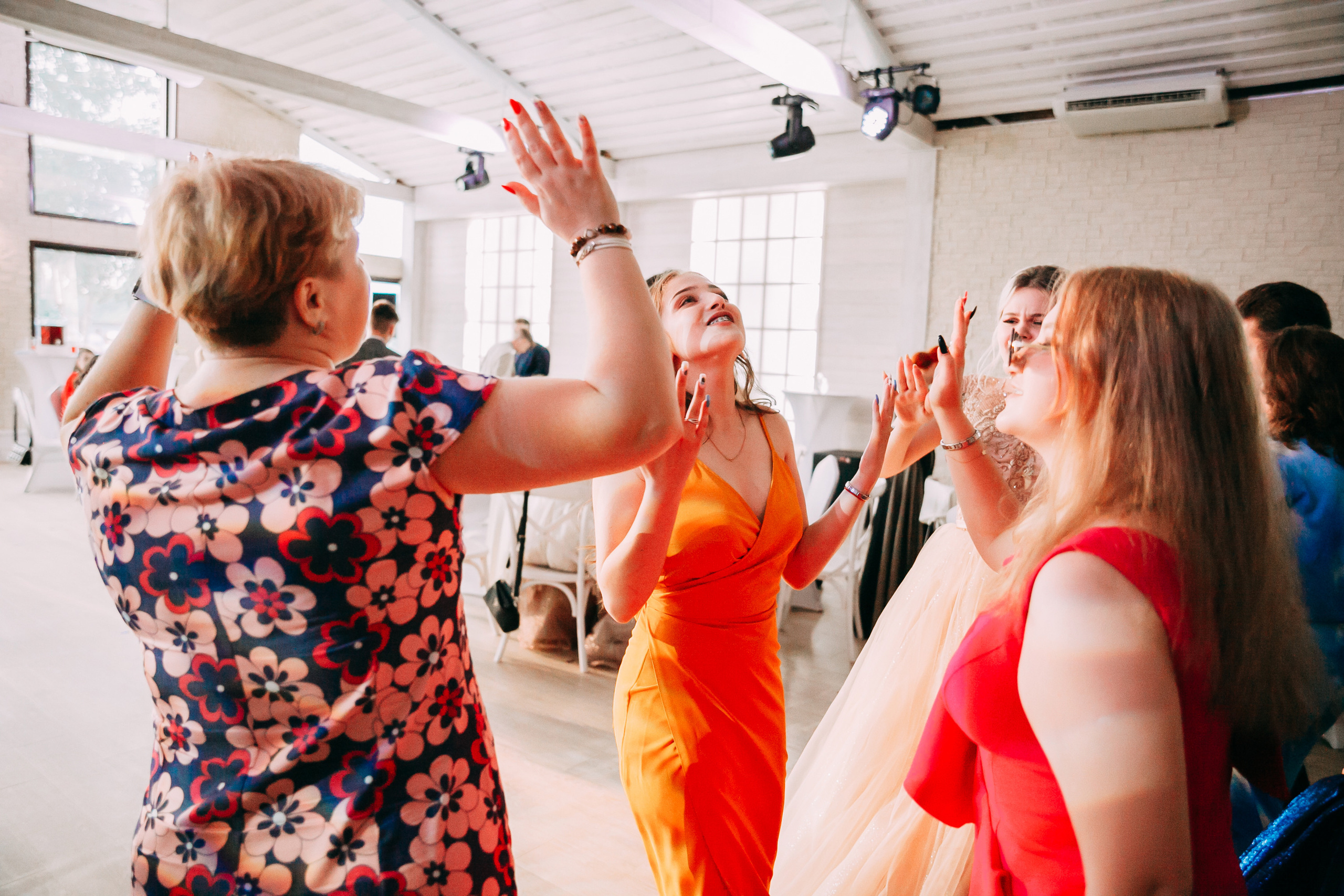 Выпускной 68 школа Хабаровск. Фотограф в Хабаровске Швендых Рудольф