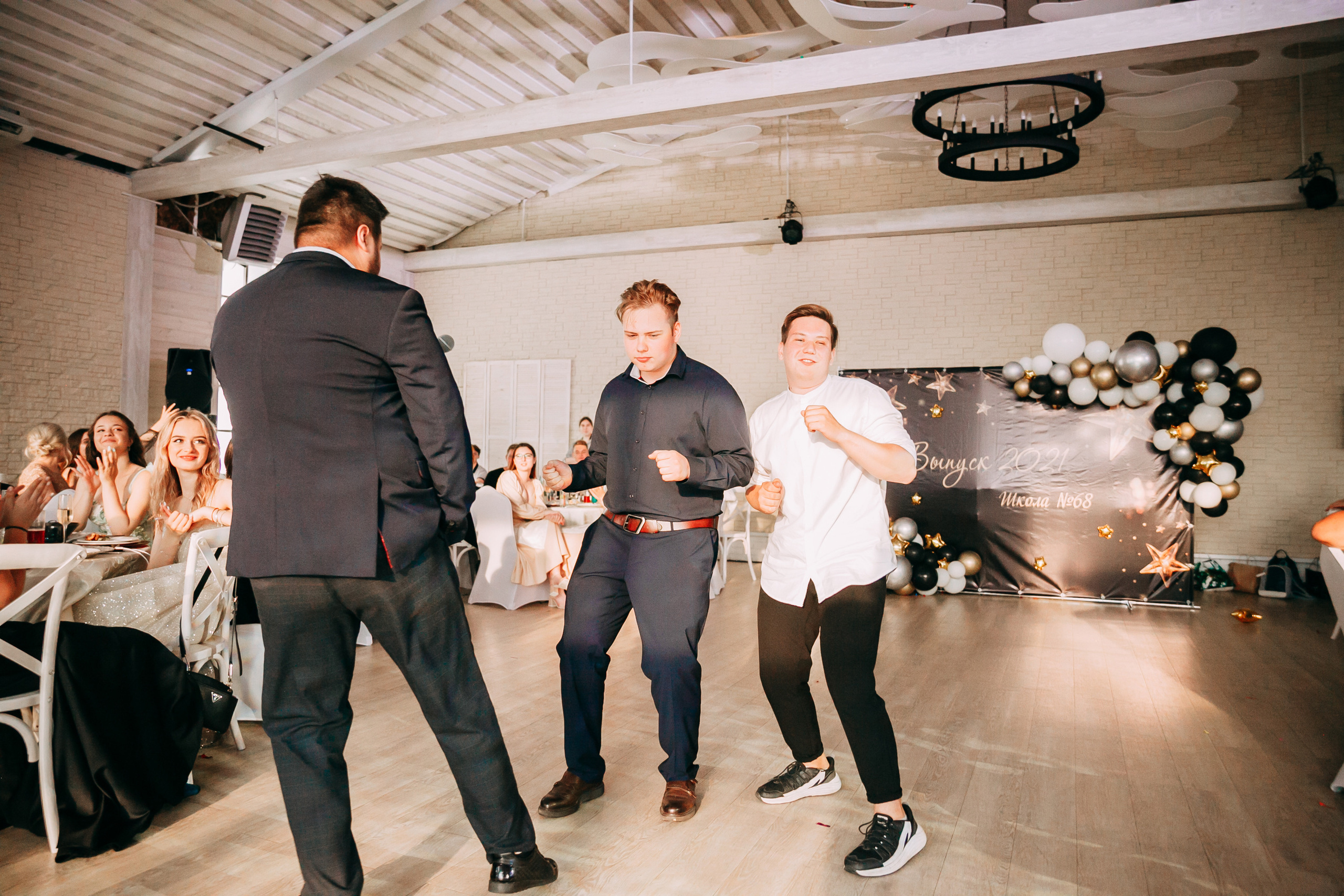 Выпускной 68 школа Хабаровск. Фотограф в Хабаровске Швендых Рудольф