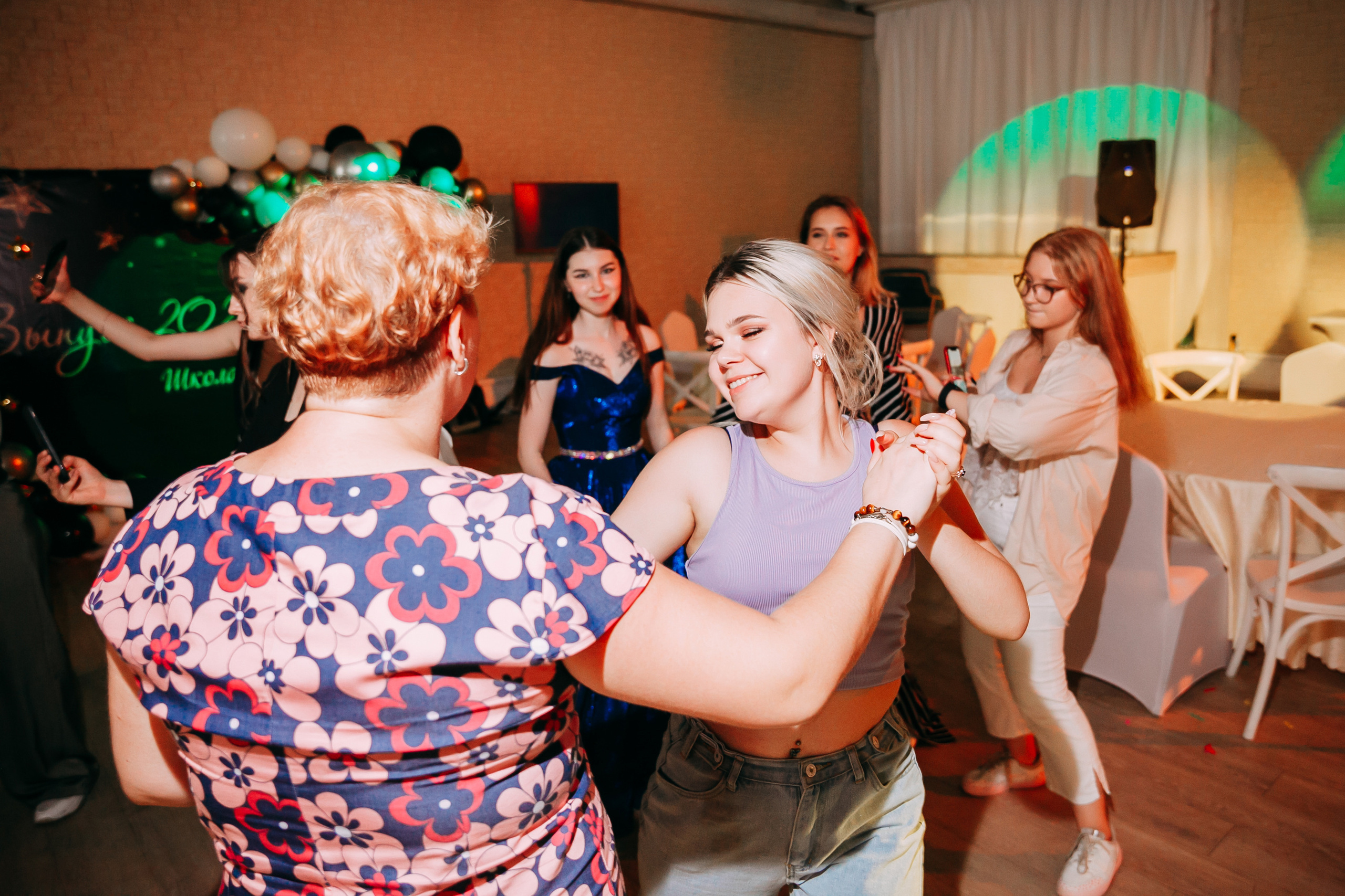 Выпускной 68 школа Хабаровск. Фотограф в Хабаровске Швендых Рудольф
