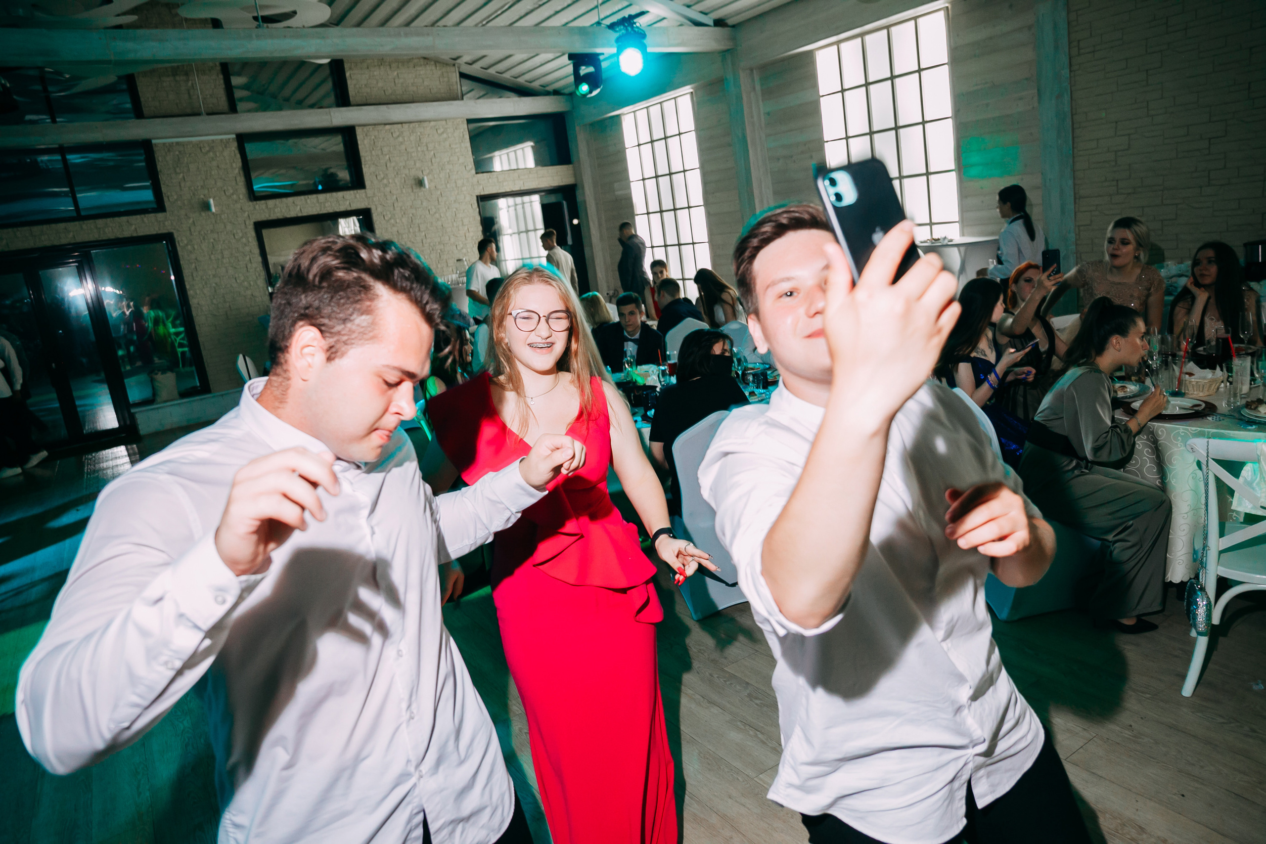 Выпускной 68 школа Хабаровск. Фотограф в Хабаровске Швендых Рудольф