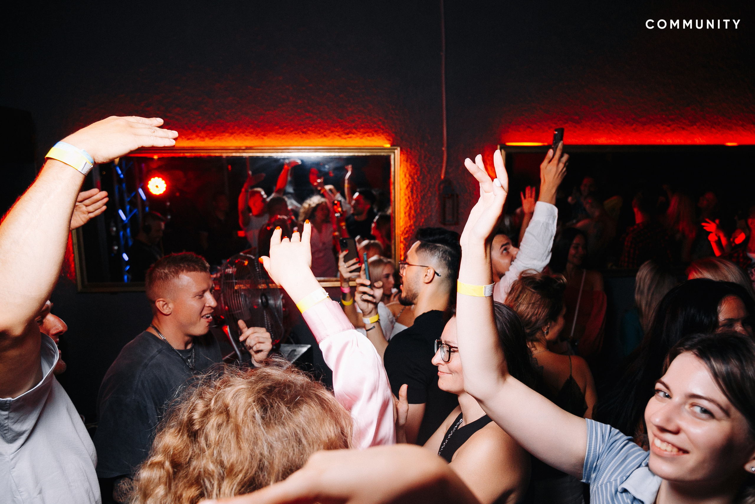 COMMUNITY. Фотограф в Хабаровске Швендых Рудольф