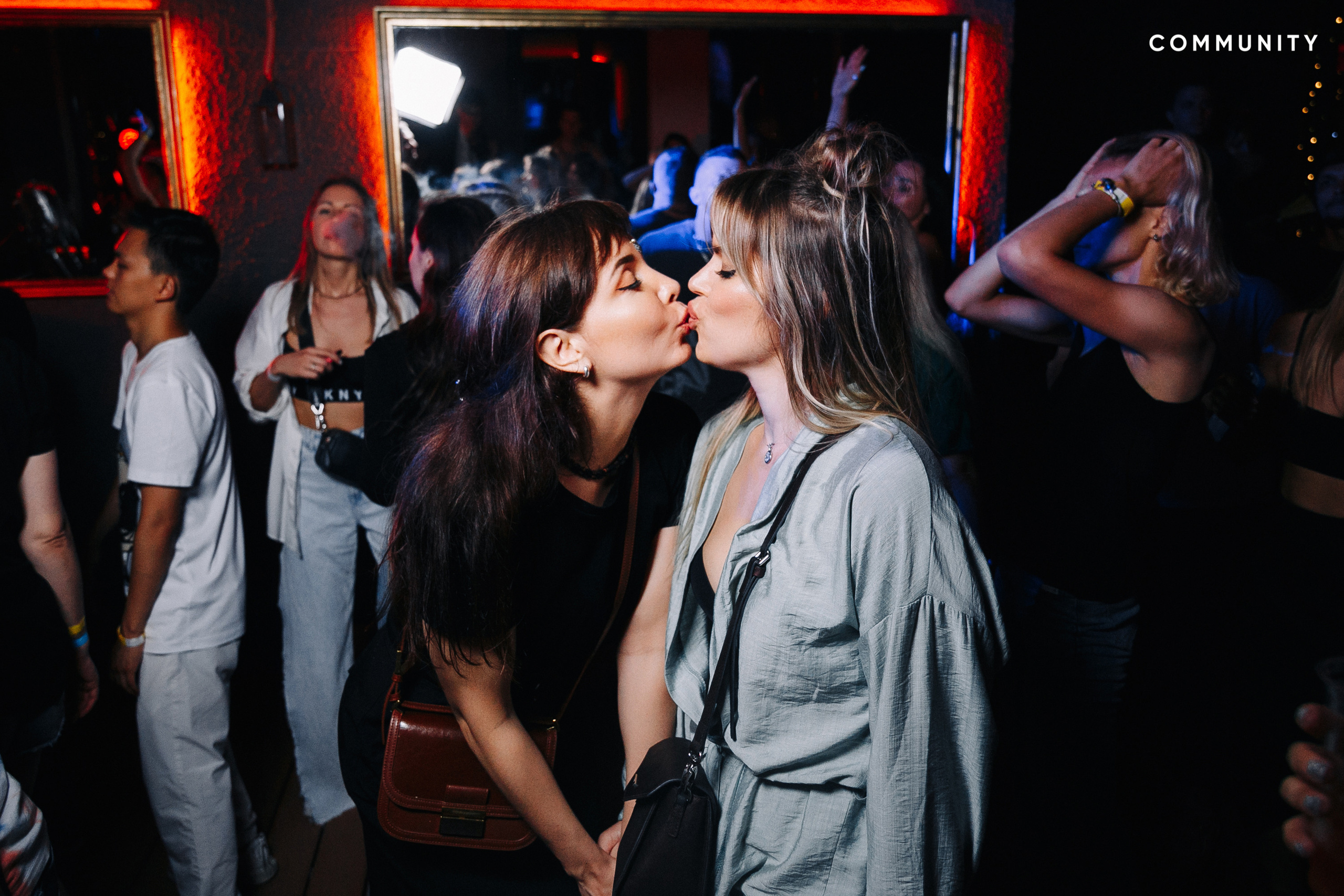 COMMUNITY. Фотограф в Хабаровске Швендых Рудольф