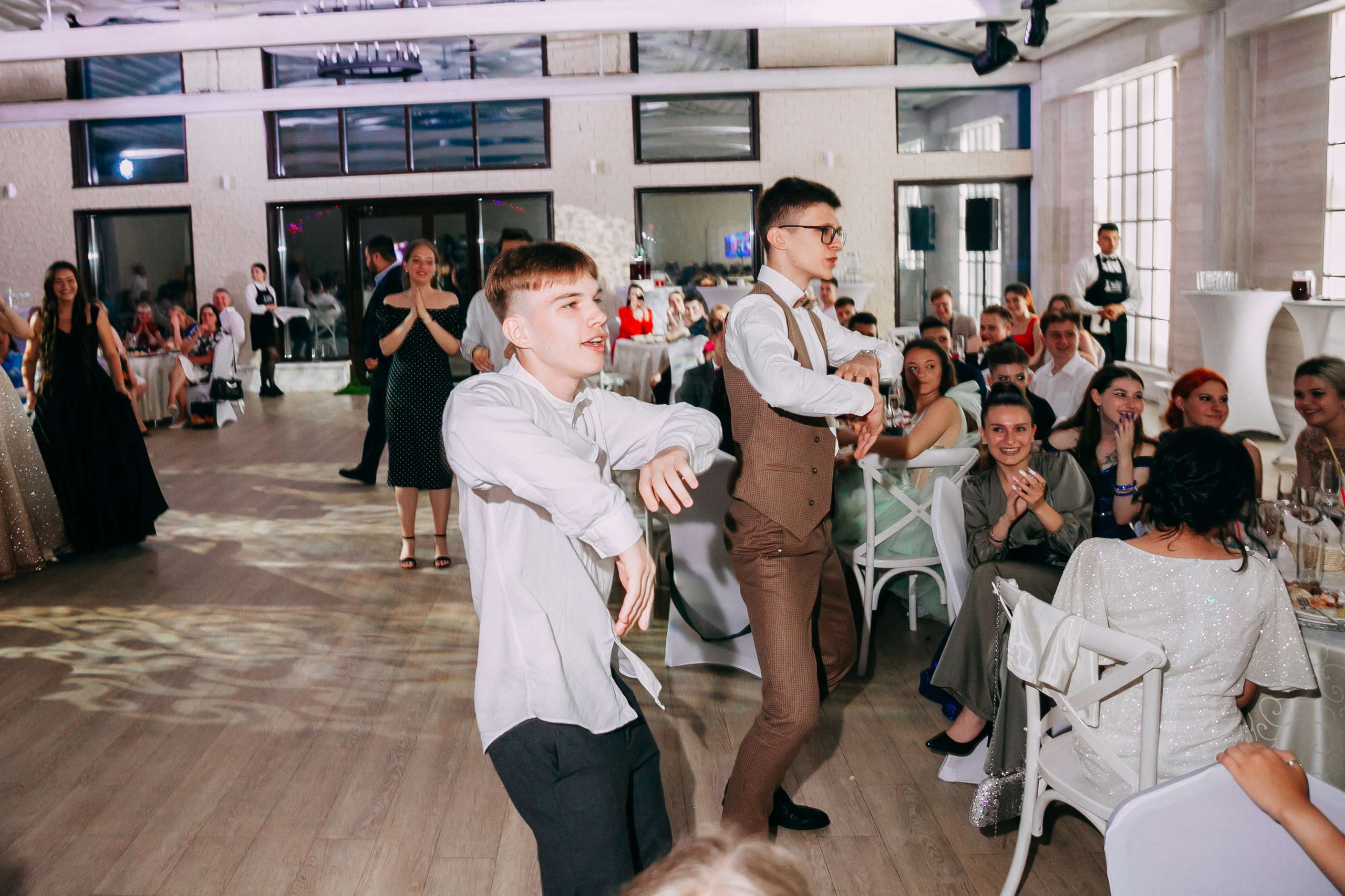 Выпускной 68 школа Хабаровск. Фотограф в Хабаровске Швендых Рудольф