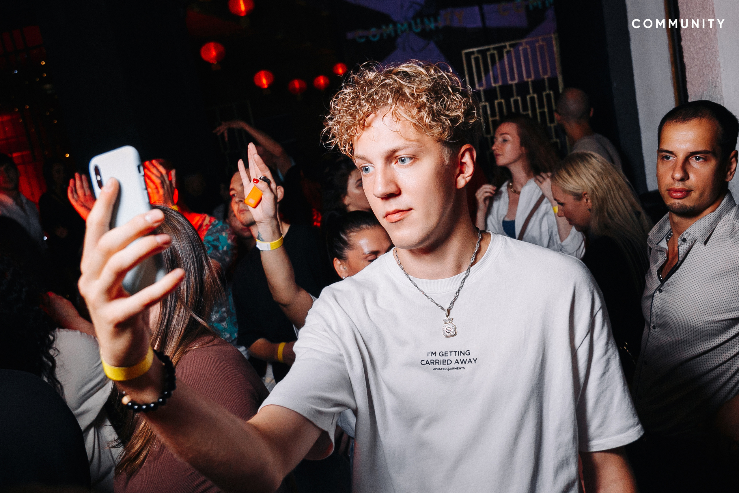 COMMUNITY. Фотограф в Хабаровске Швендых Рудольф