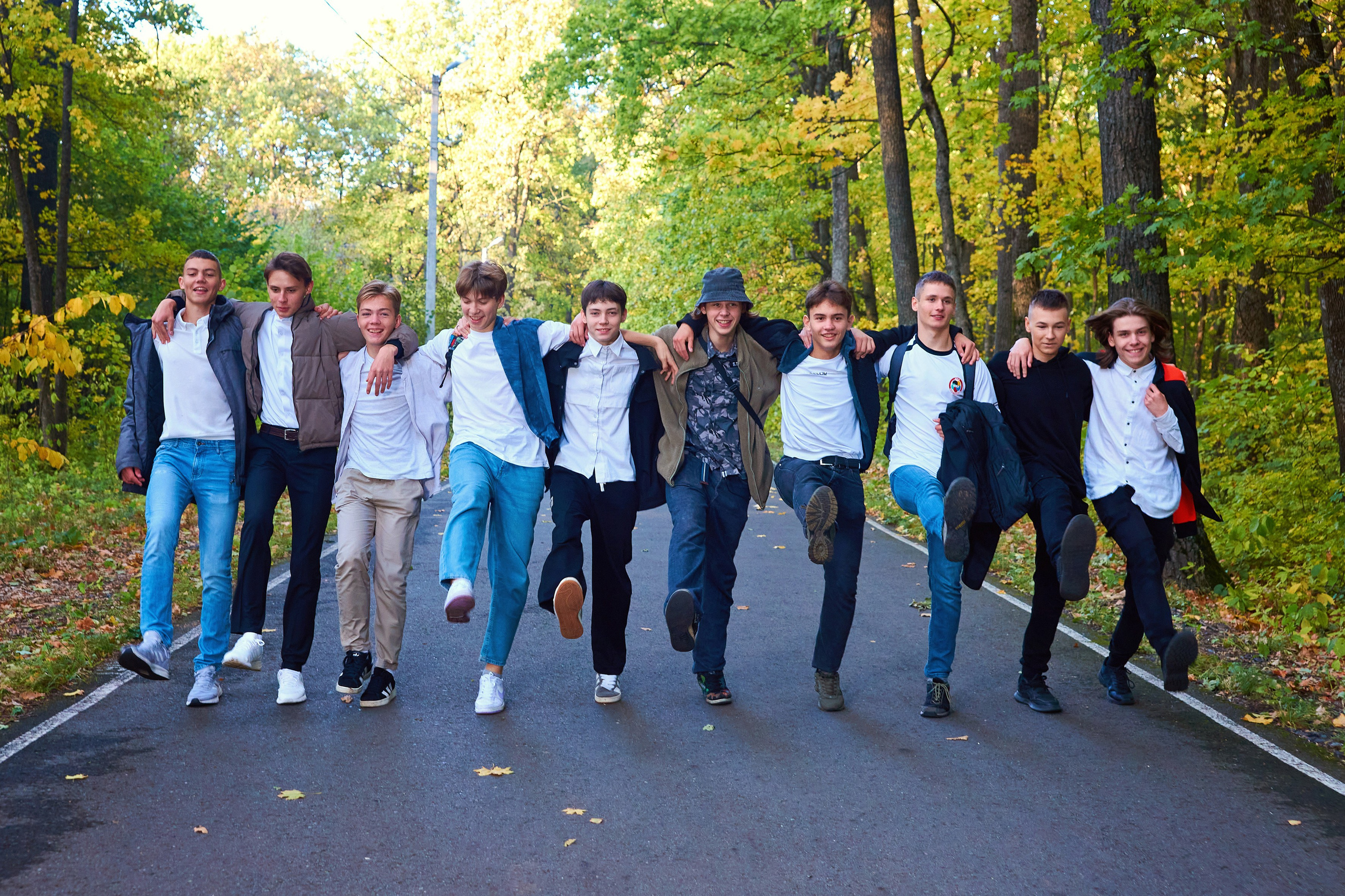 Осень в лесу. 9 класс. 2023. Childrenfoto.ru