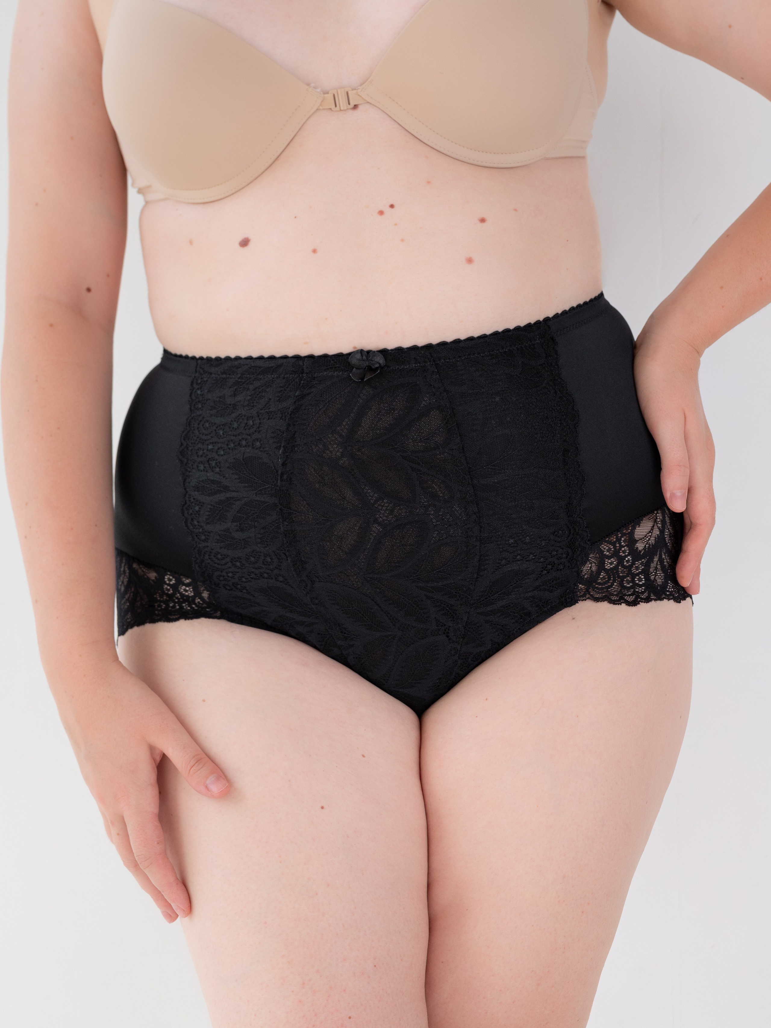 Женское нижнее белье plus size серия 2. Предметный фотограф, фото для маркетплейсов Пятигорск, КМВ