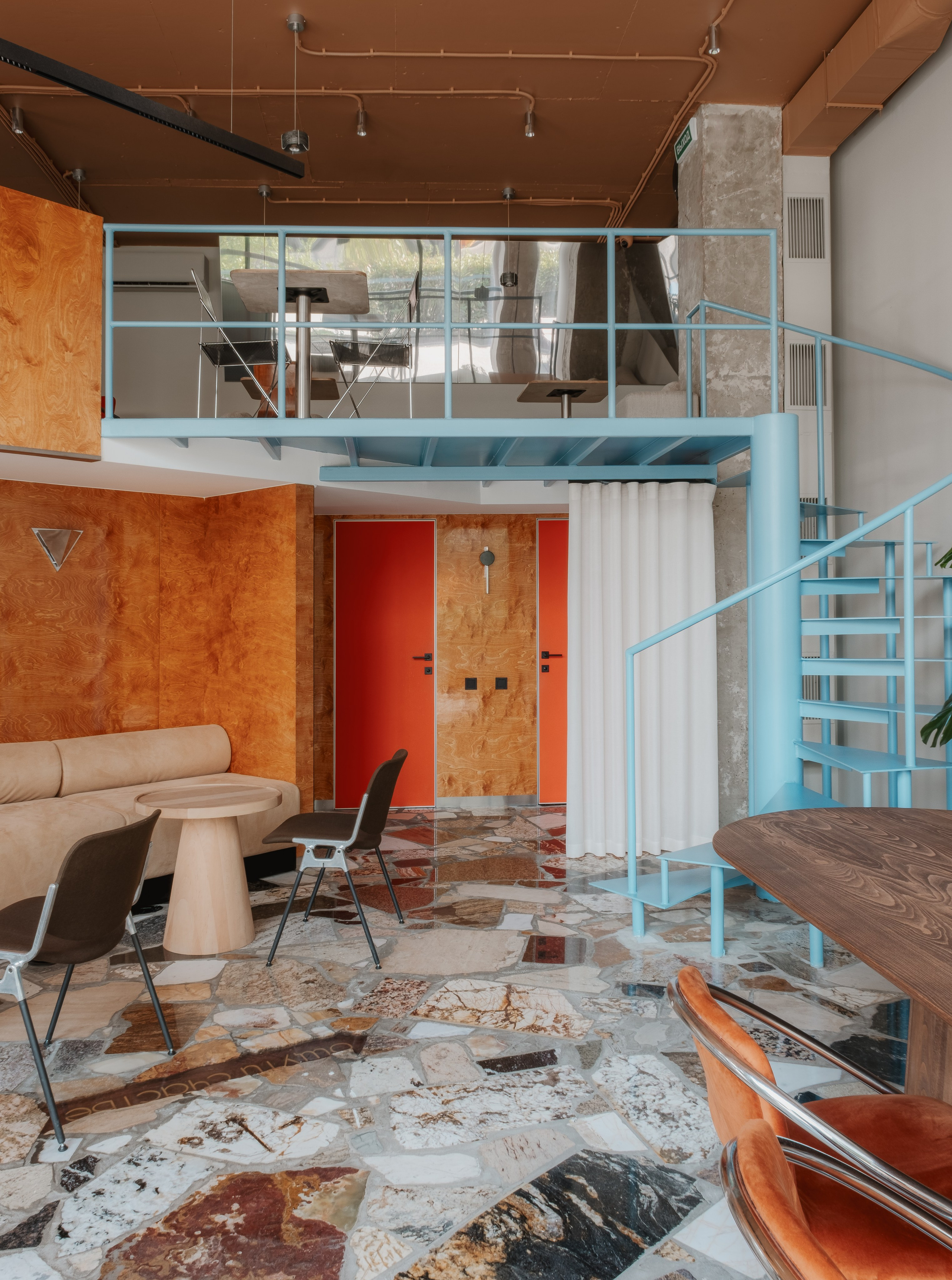 Zatsepi Coffee by Sogret Buro. Ekaterina Symidi. Interior Photographer