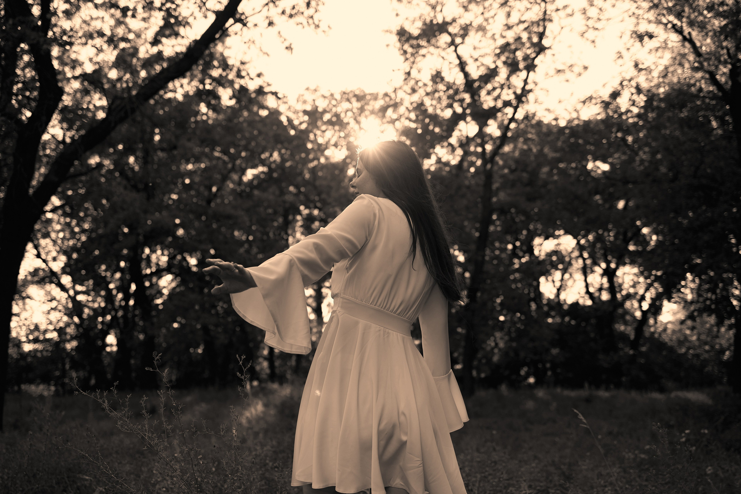 Индивидуальная съемка в летнем лесу. Формат «Для себя». Фотограф Волгоград Дмитрий Туманов