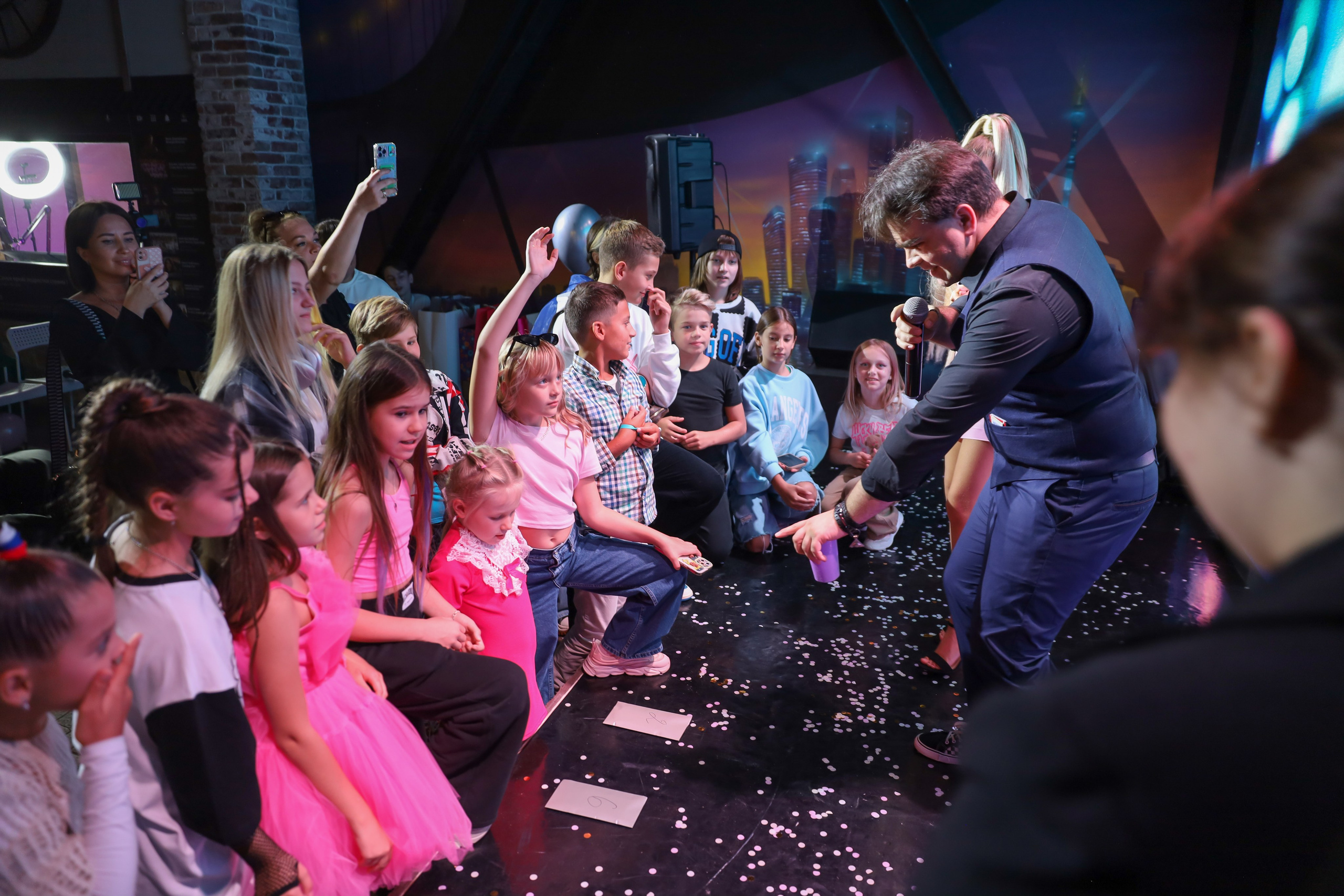 ДЕНЬ РОЖДЕНИЯ ЕВЫ В КРБ. Фотограф мероприятий Ирина Каширина