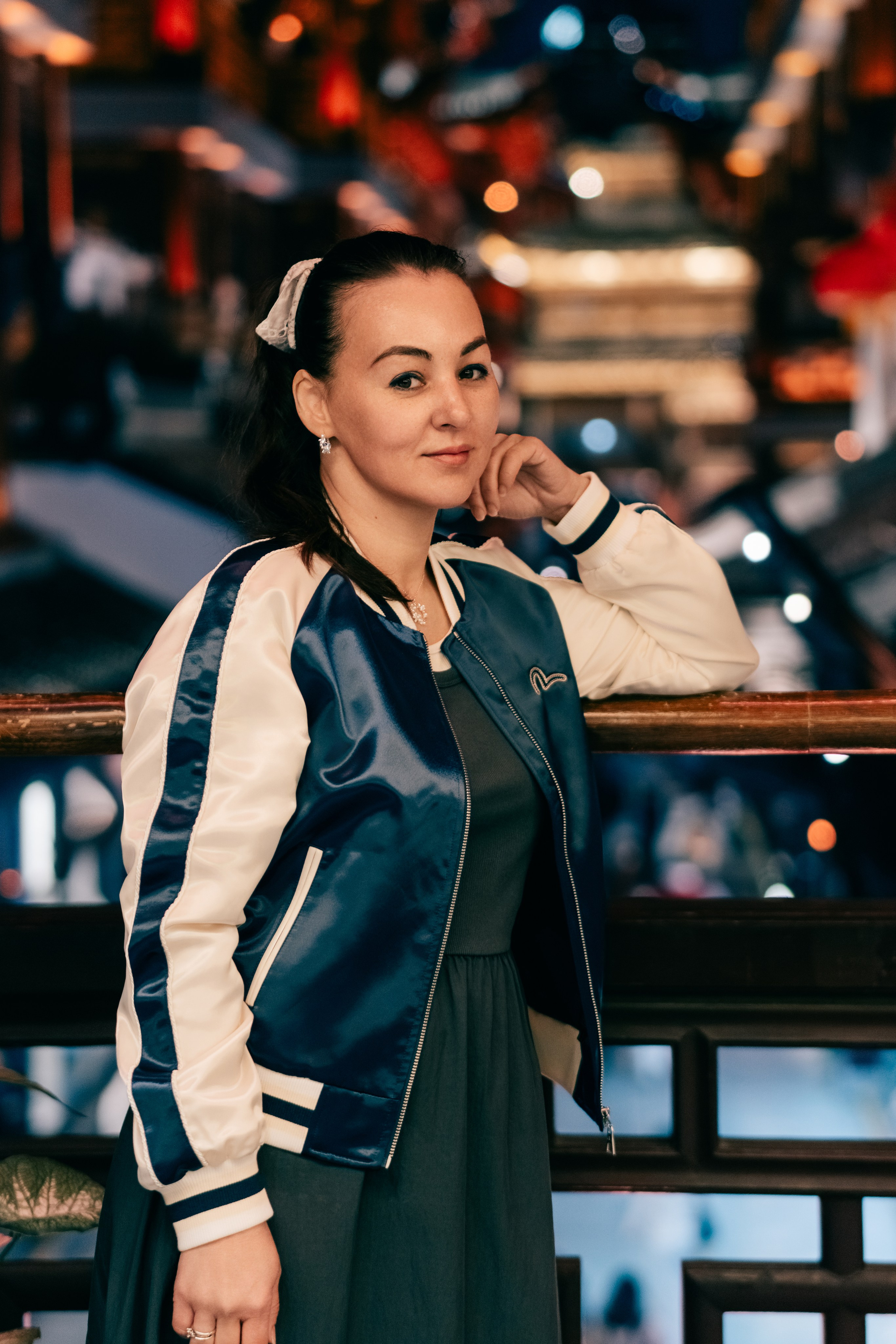 Evening Family Photo Session at Yuyuan Bazaar in Shanghai