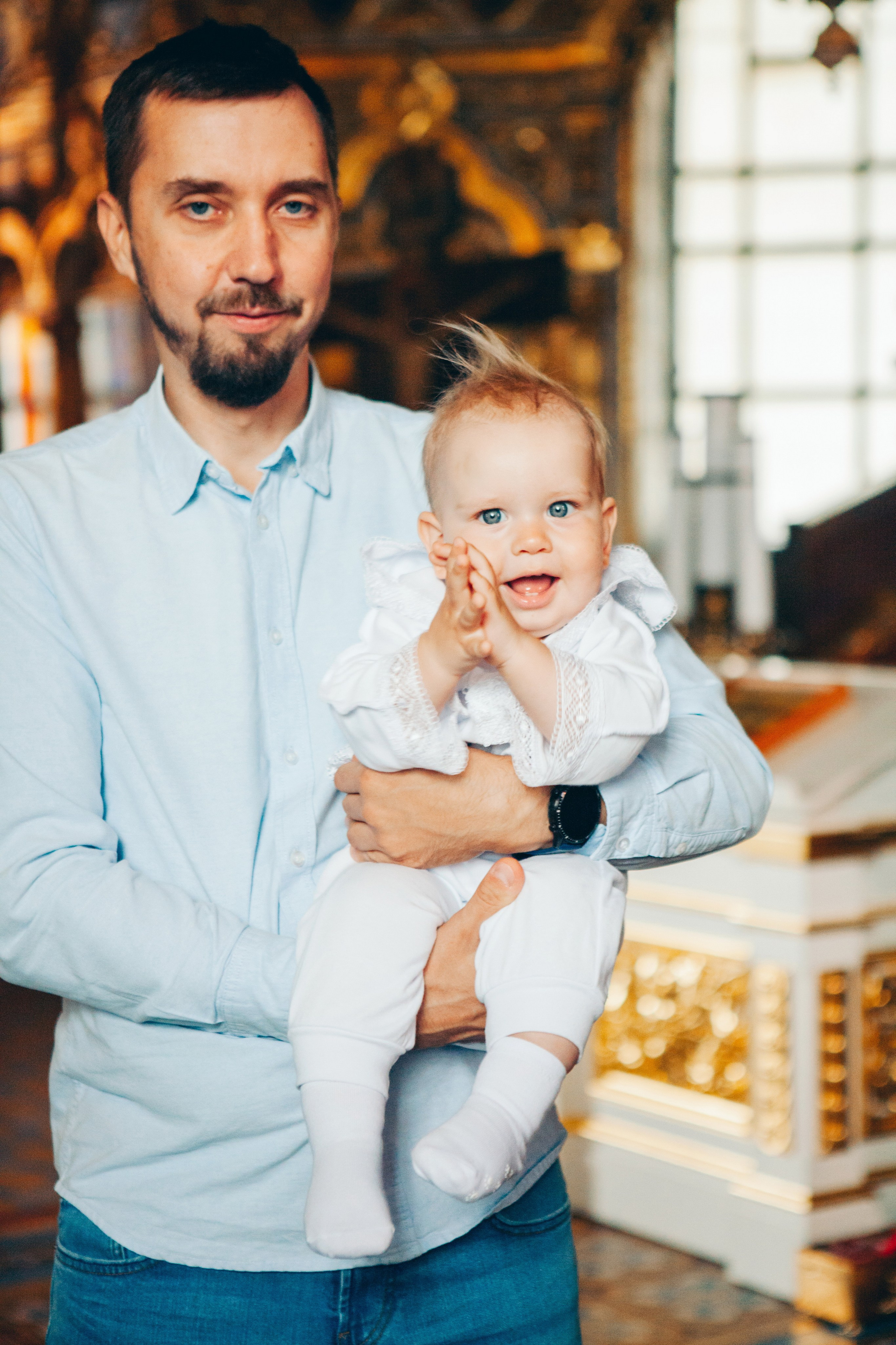 Крещение ребенка в церкви. Фотограф Ольга Ефремова