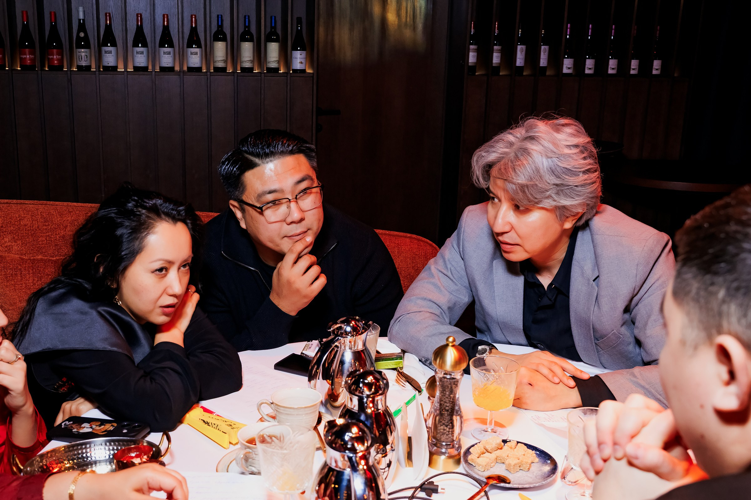 Вокруг Света за 60 Секунд-Sunset Meat Restaurant. Репортажный фотограф в Алматы Каюпов Сержан