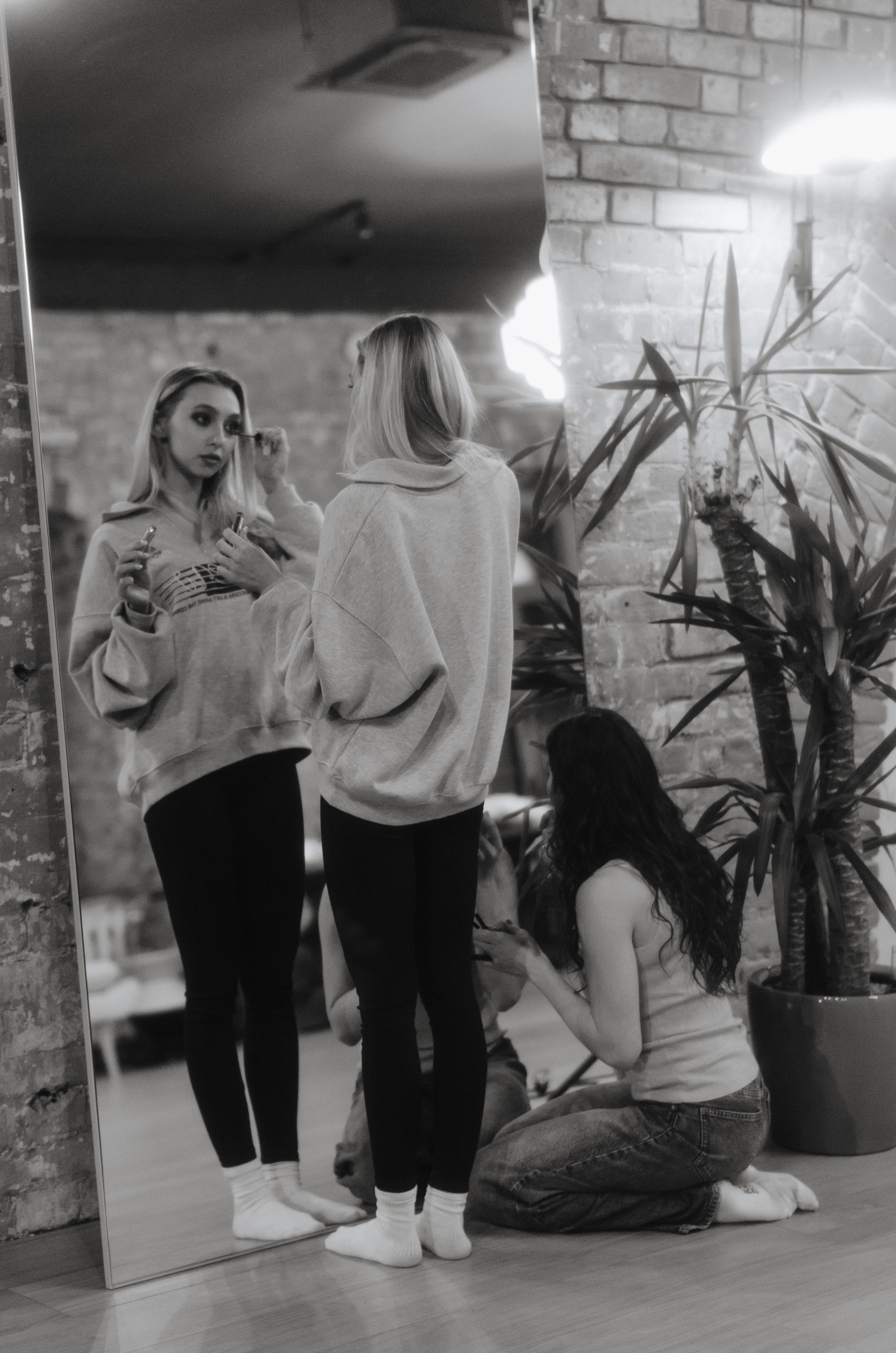 Фото-подглядки с видеосъемки танцевальной команды «Secret». Денисова Аля — фотограф для парных съемок и индивидуальных историй в Барнауле