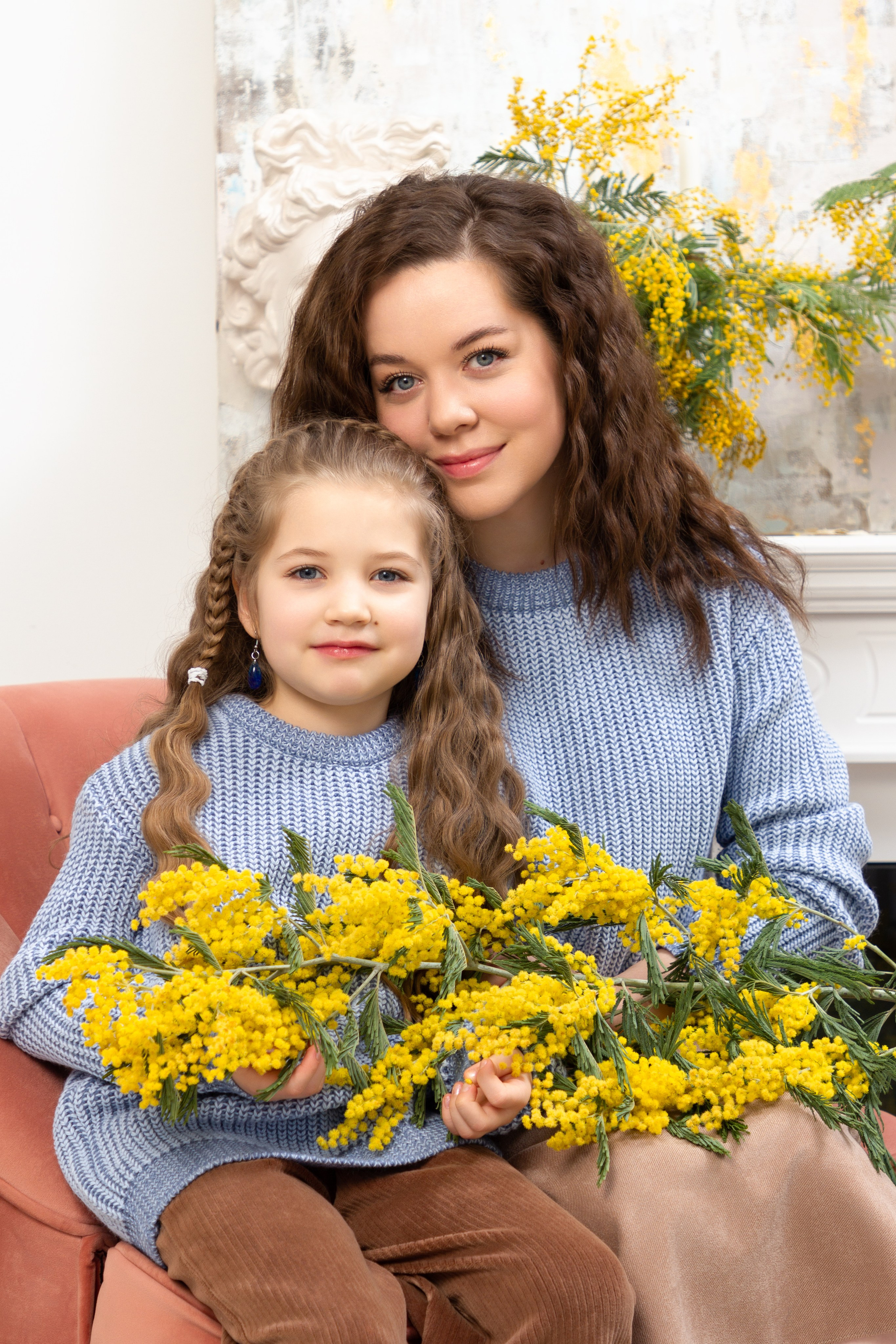 Фото день с мимозой. Портретный и семейный фотограф в Санкт-Петербурге Ульяна Жукова