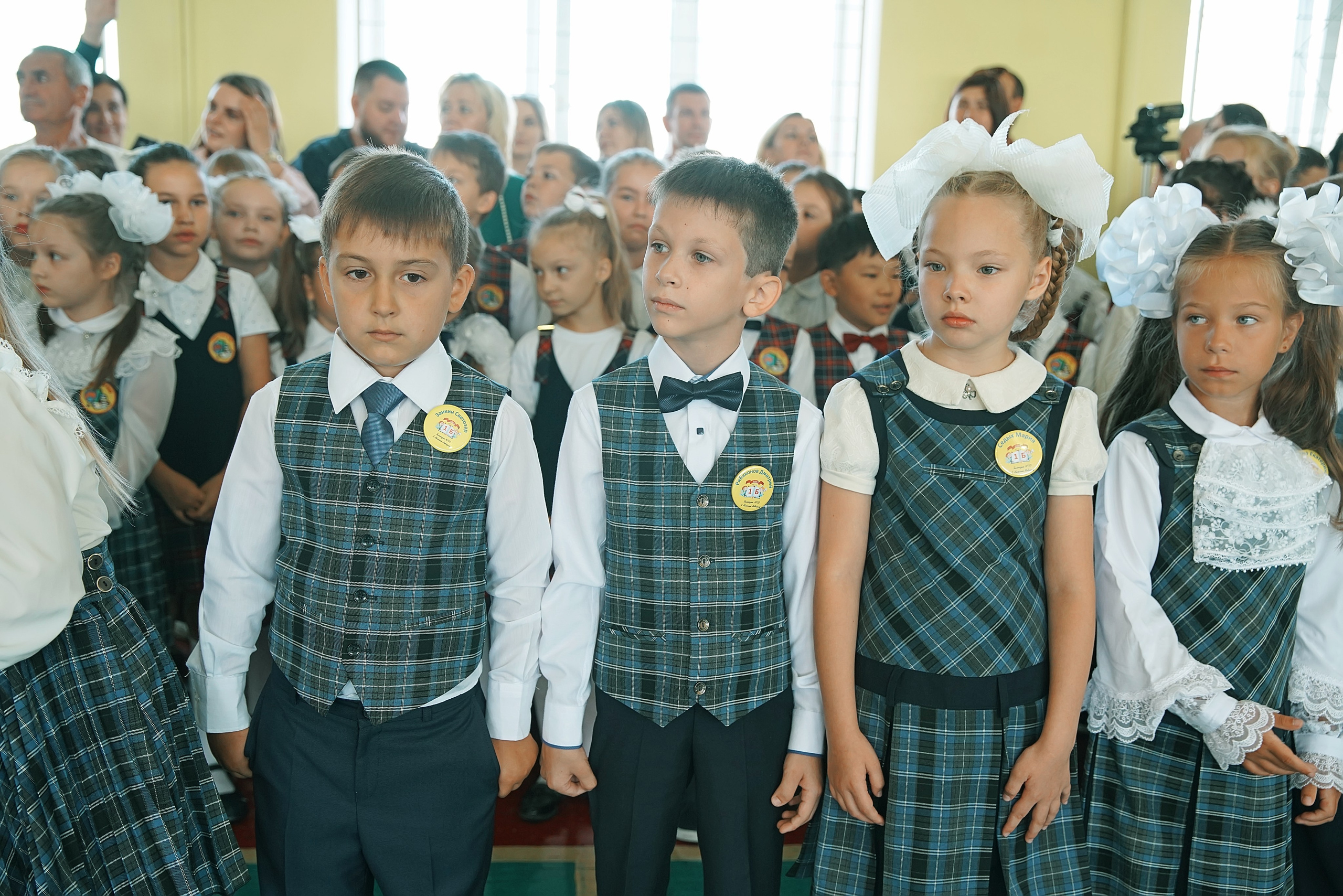 Первый класс линейка, в классе, портреты. Семейный и детский фотограф в Нижнем Новгороде